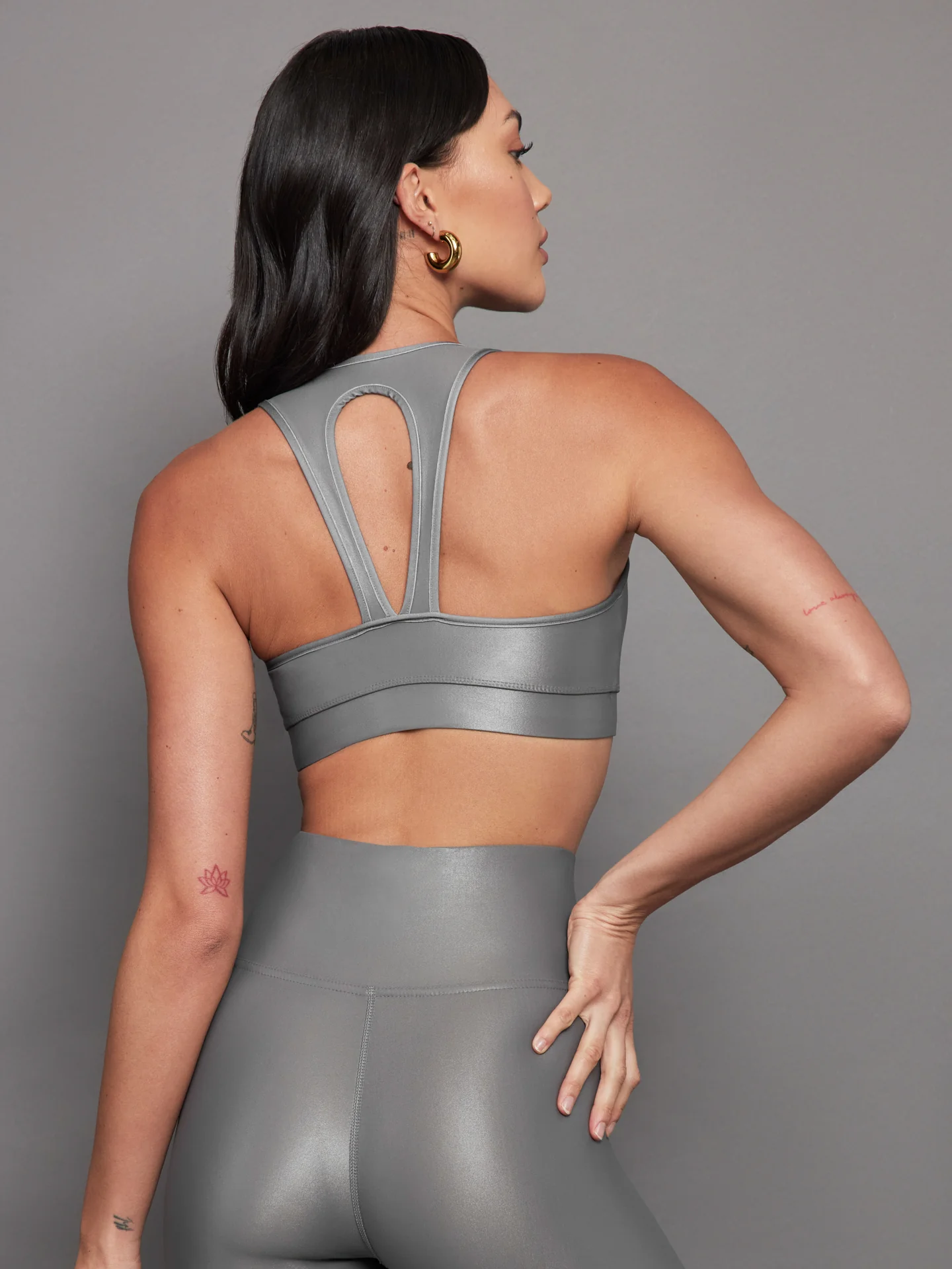 Action Bra 2.0 in Takara Shine - Steel Grey - Image 3
