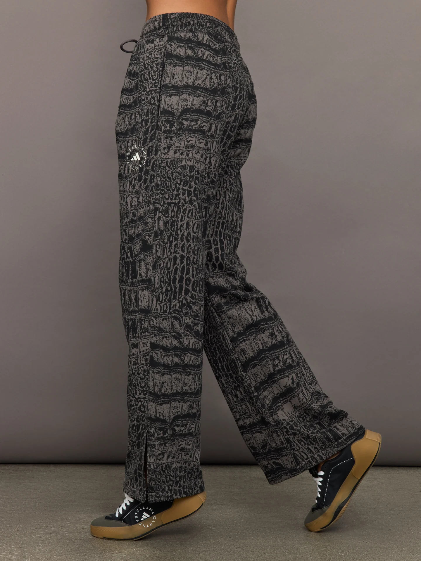 aSMC Loose Sweatpant Printed - Black/Charcoal - Image 3
