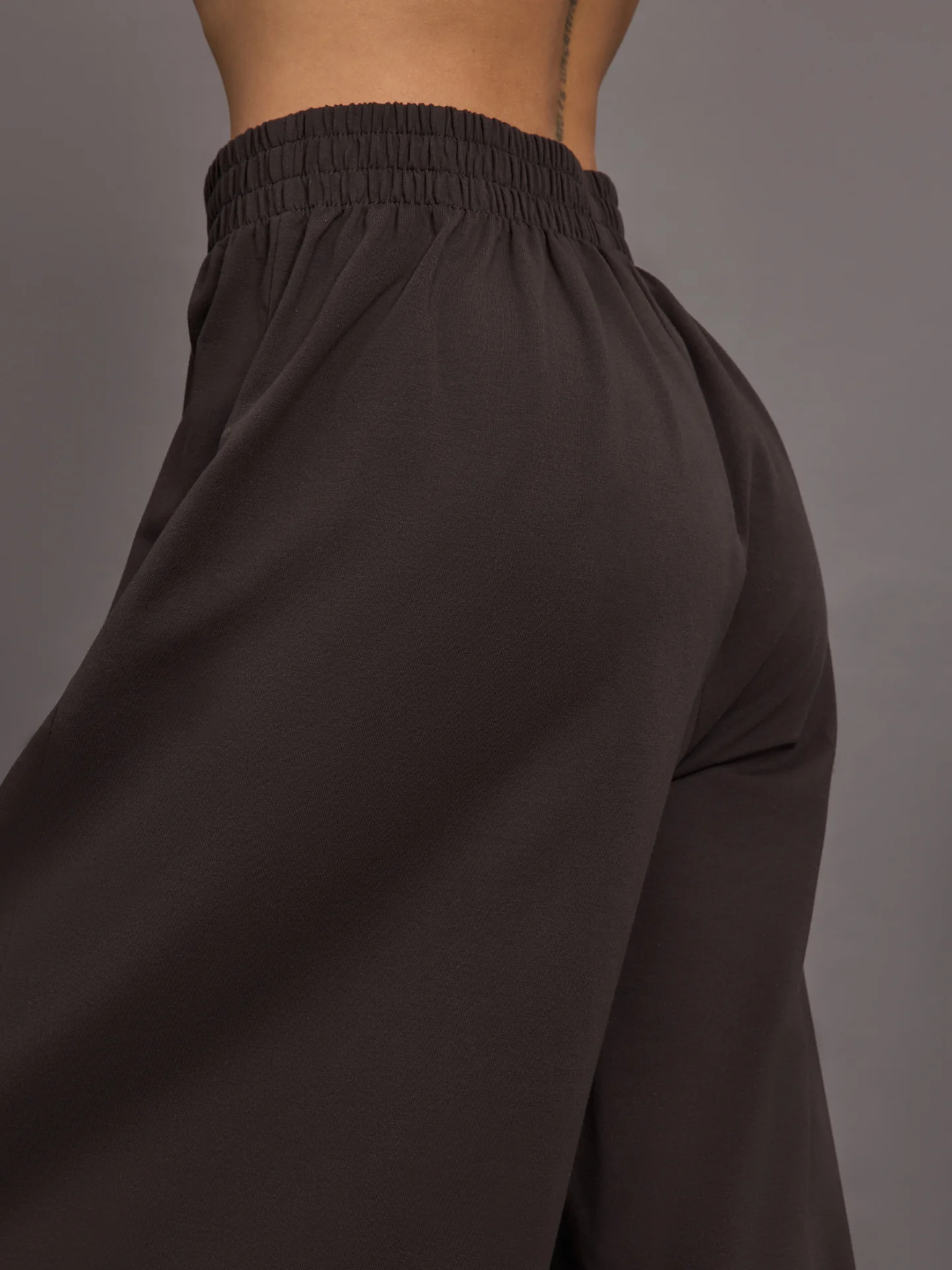 Boyfriend Elephant Sweatpant - Espresso - Image 6