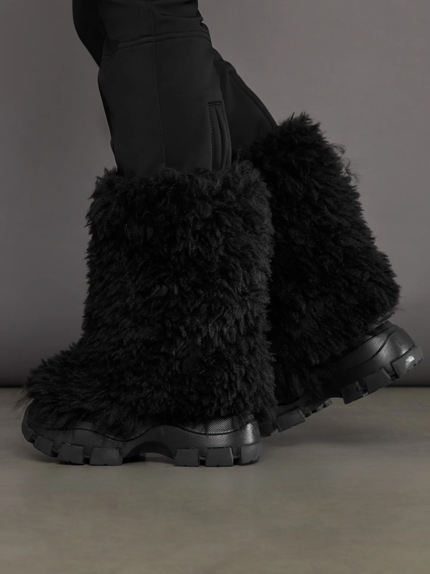 Bushy Boot - Black - Image 2