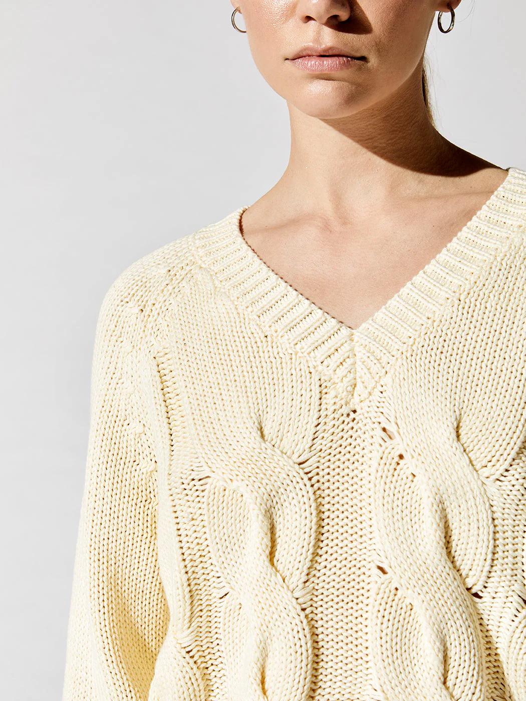 Cable V-Neck - Butter - Image 2