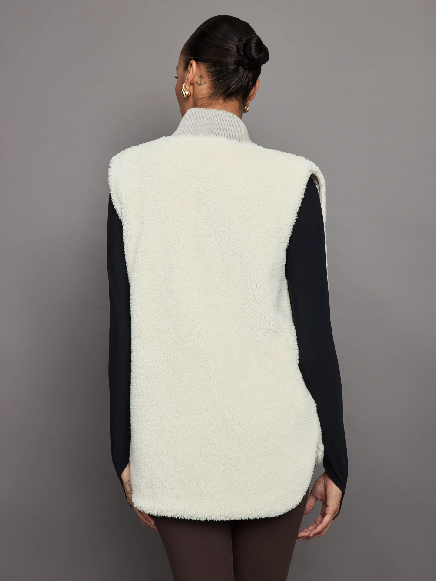 Covey Reversible Quilt Gilet - Dove - Image 5