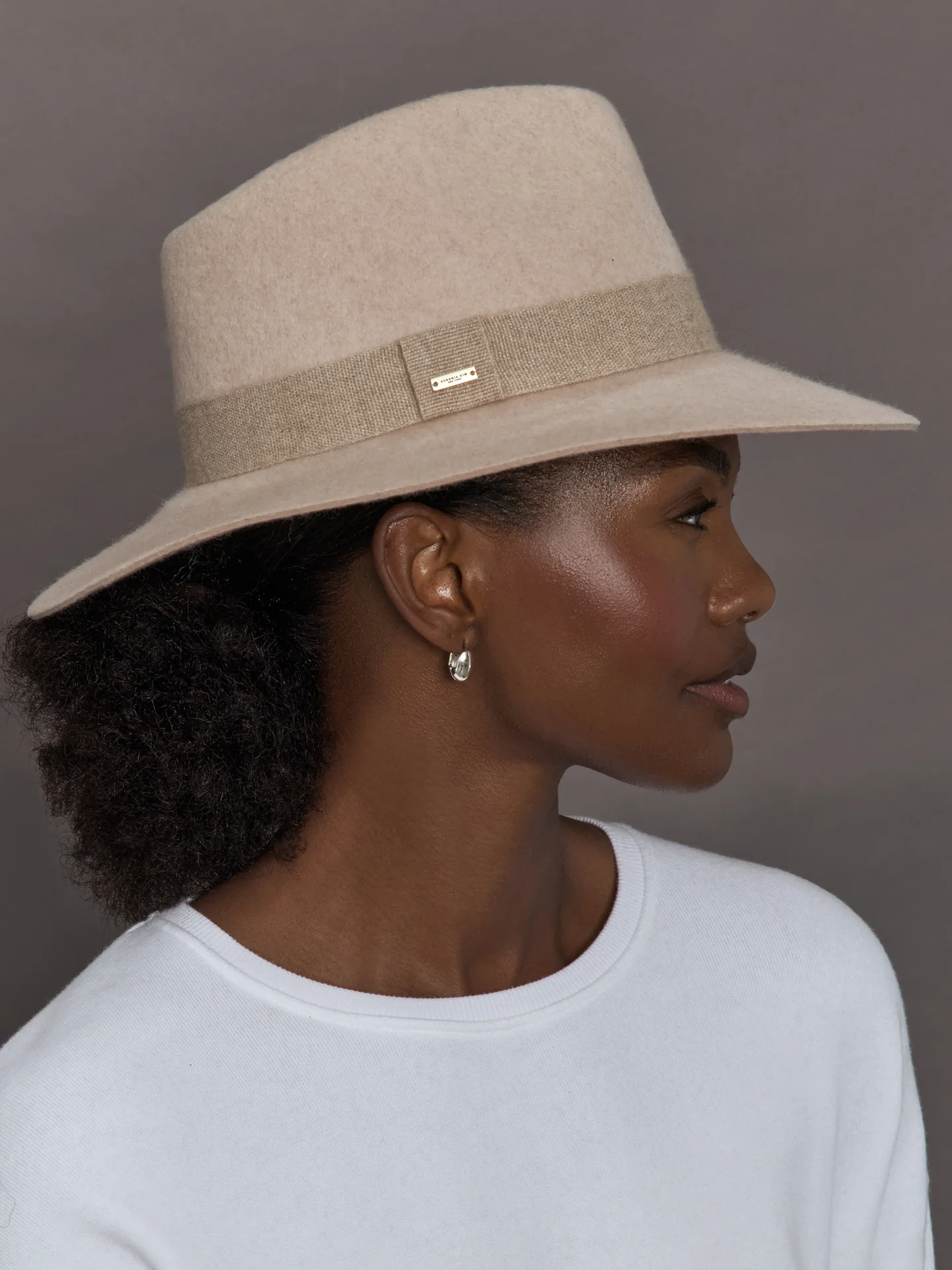Emmanuelle - Bone - Image 2