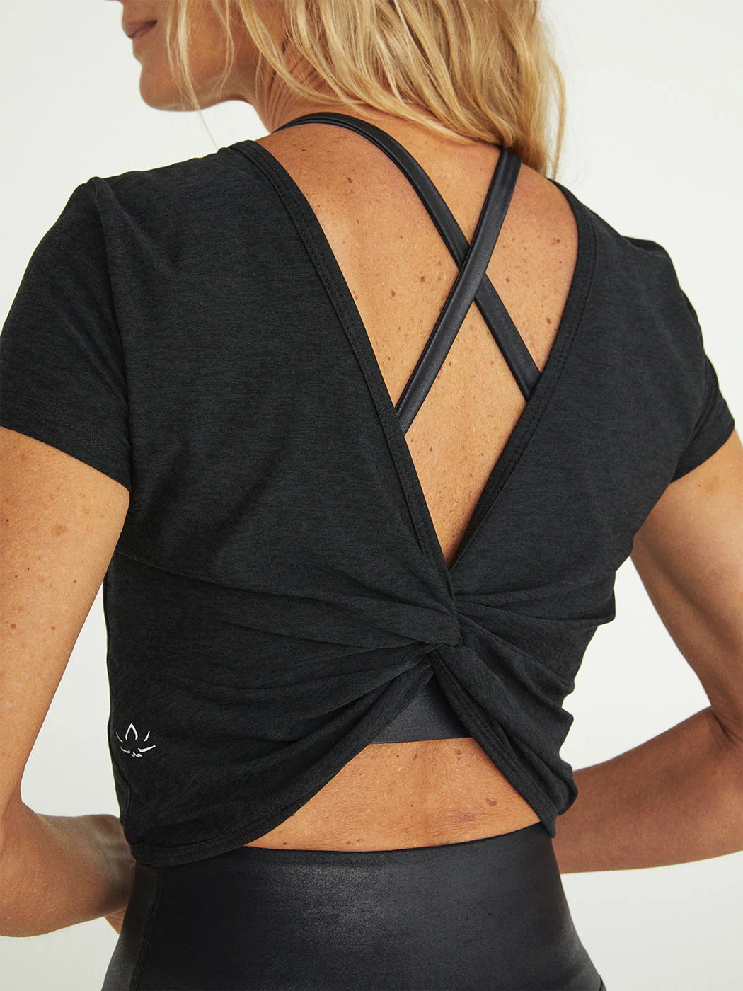 Featherweight Twist Out Cropped Tee - Darkest Night - Image 2