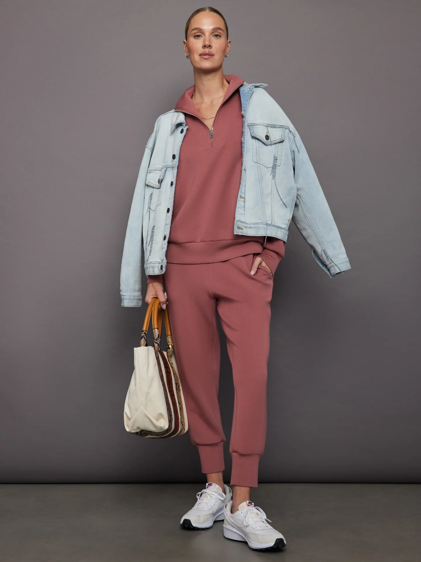 Hawley Half Zip Sweat - Withered Rose - Image 2