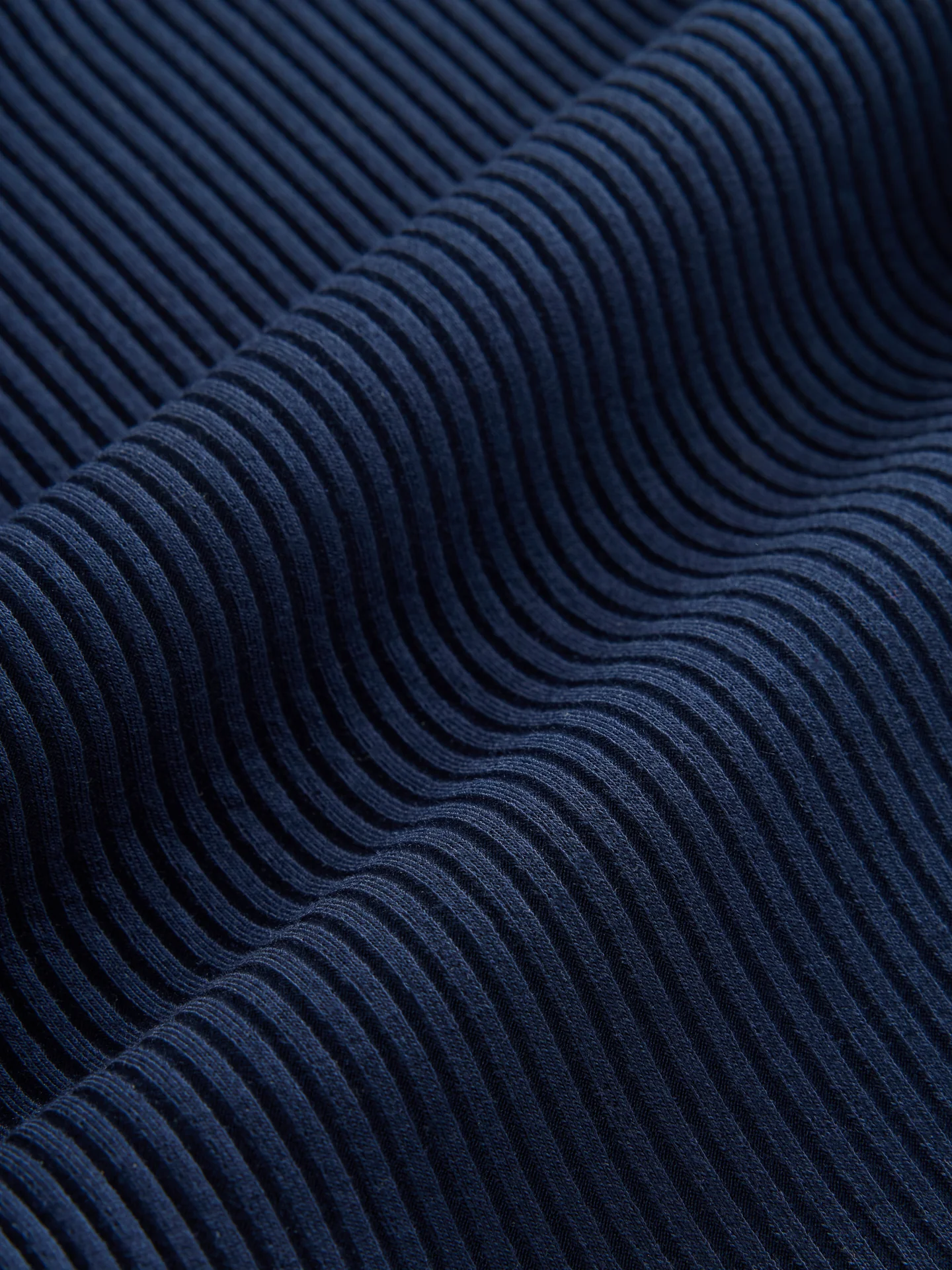 High Neck Fitted Tank in Ribbed Jersey - Navy - Image 6