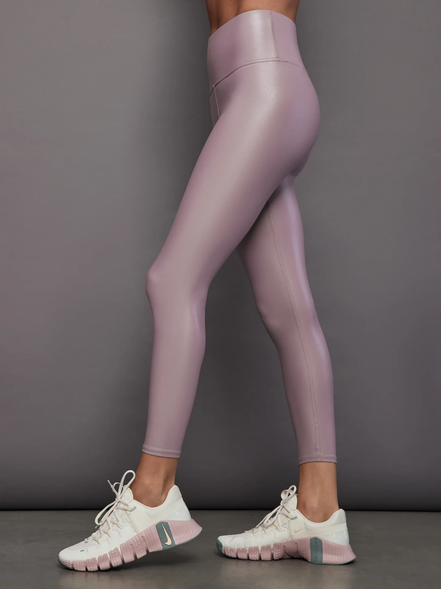 High Rise 7/8 Legging in Takara Shine - Seafog - Image 3