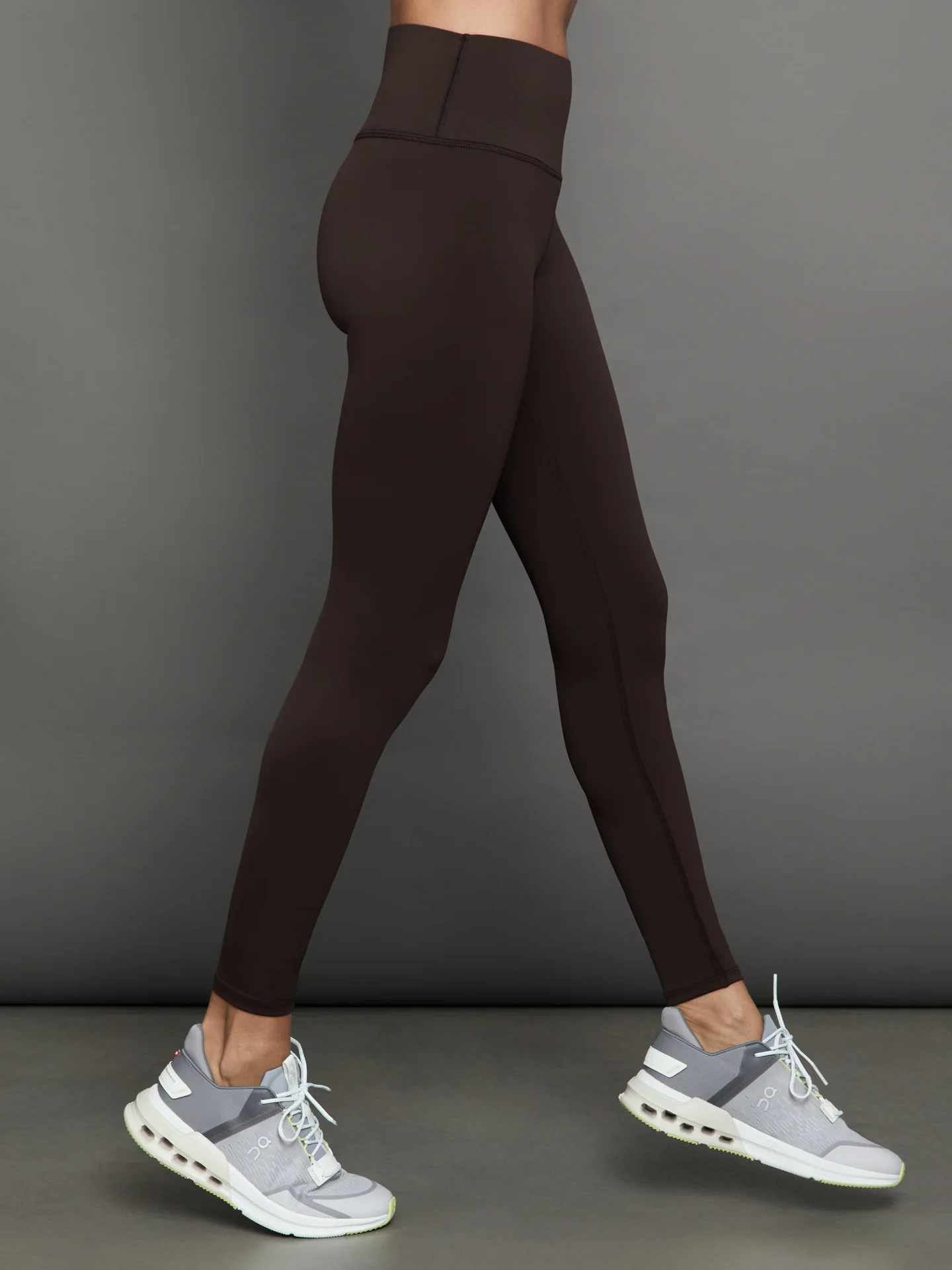 High Rise Full-Length Legging in Diamond Compression - Java - Image 3