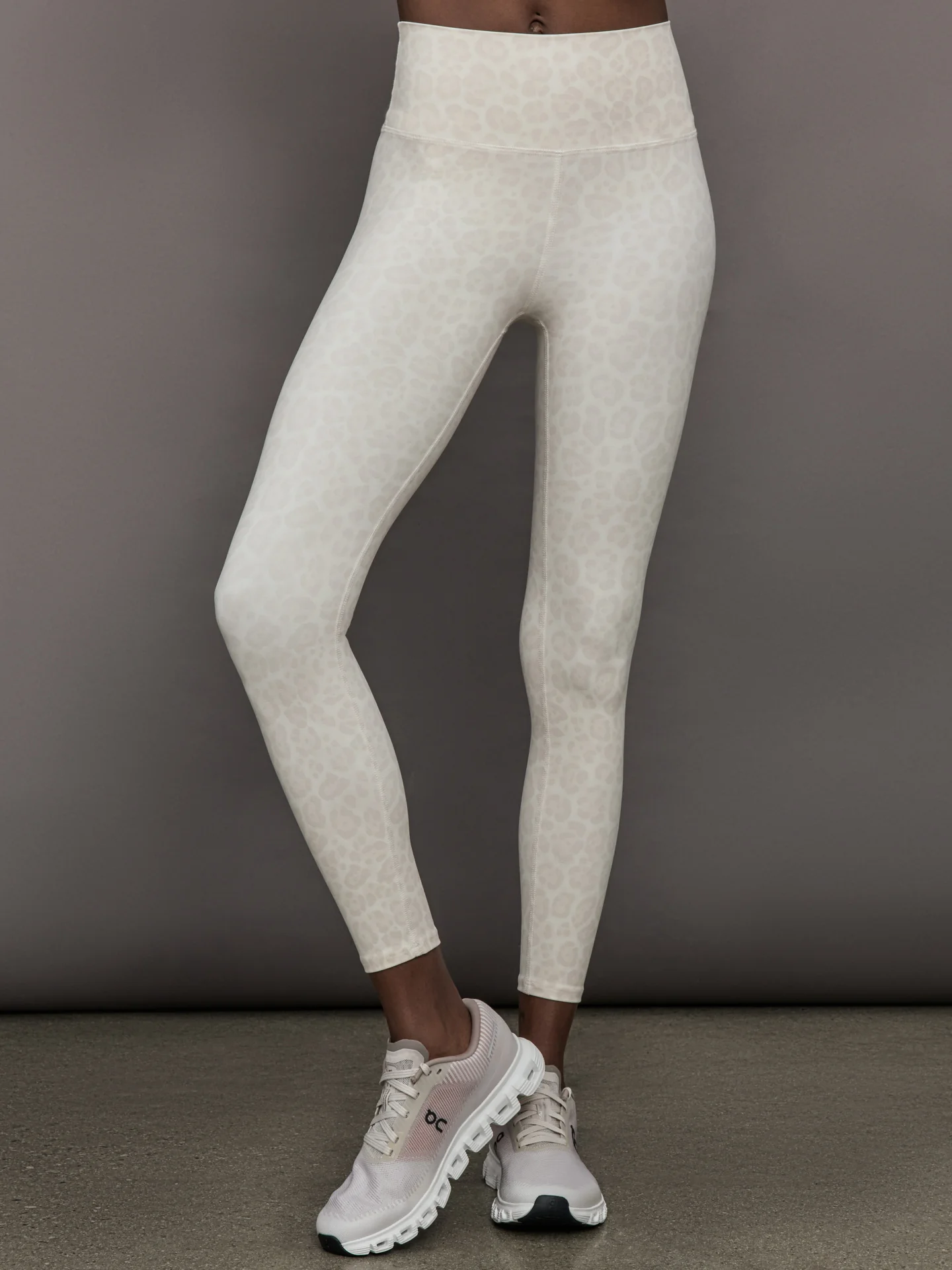 High Rise Legging in Melt - Snow Leopard