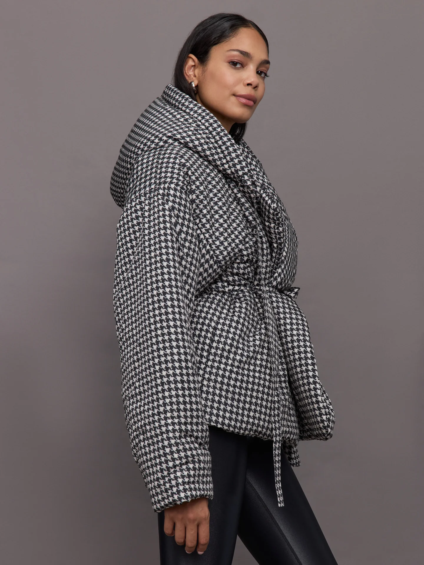 Hooded Sleeping Bag Coat Short - Large Houndstooth - Image 3
