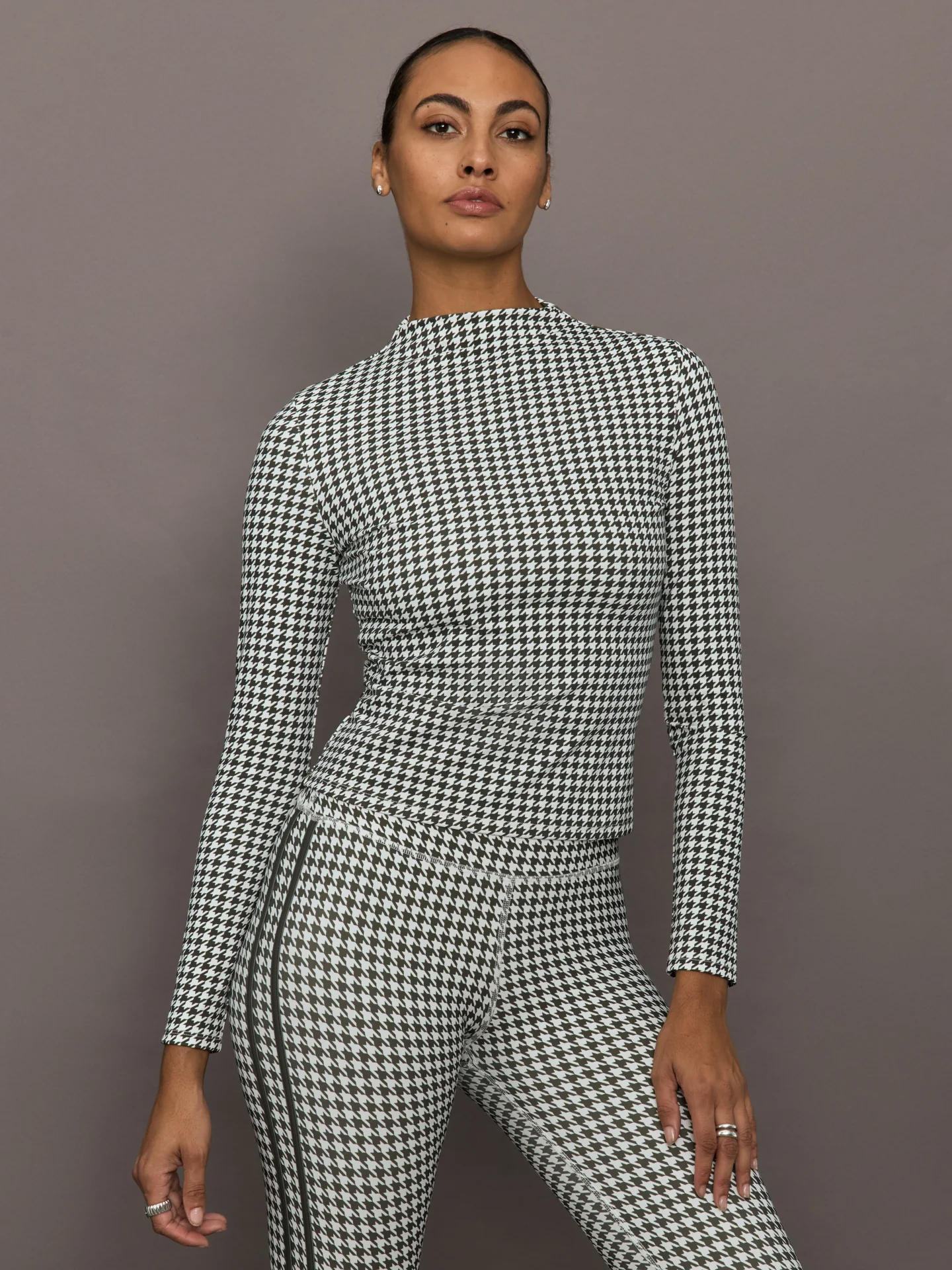Houndstooth Mock Neck Top - Ivory / Faded Black