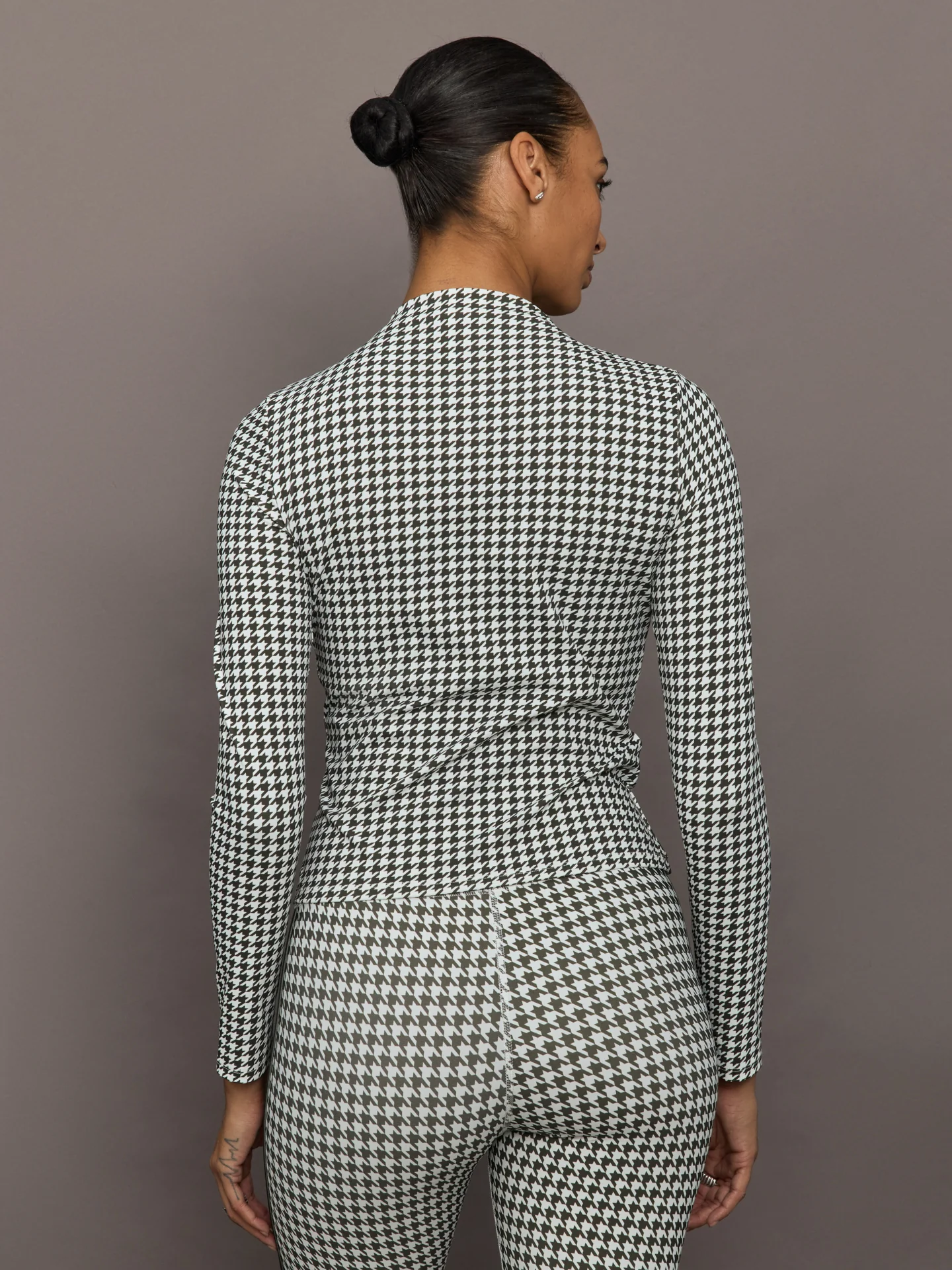 Houndstooth Mock Neck Top - Ivory / Faded Black - Image 4