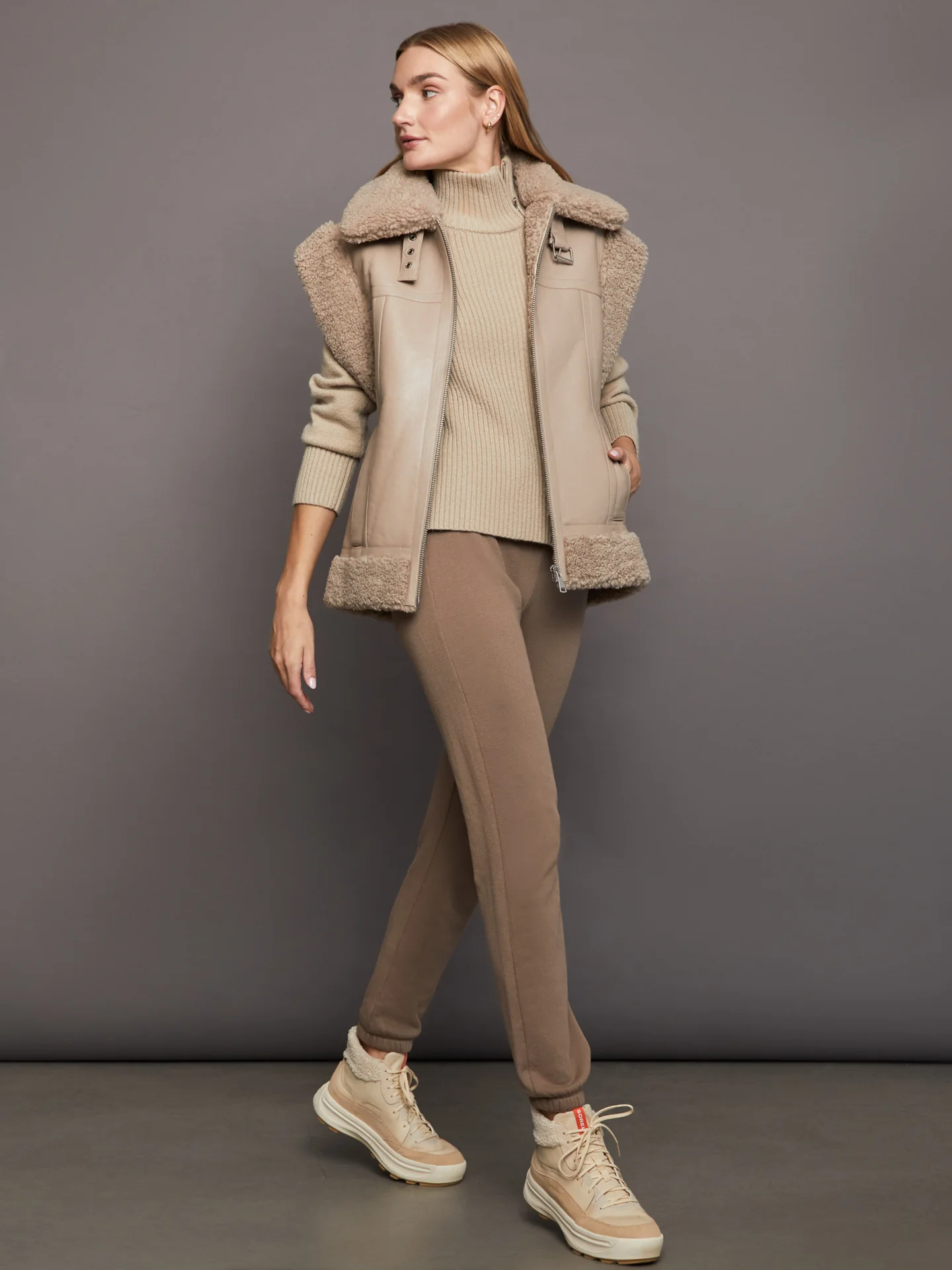 Jay Vest - Taupe - Image 5
