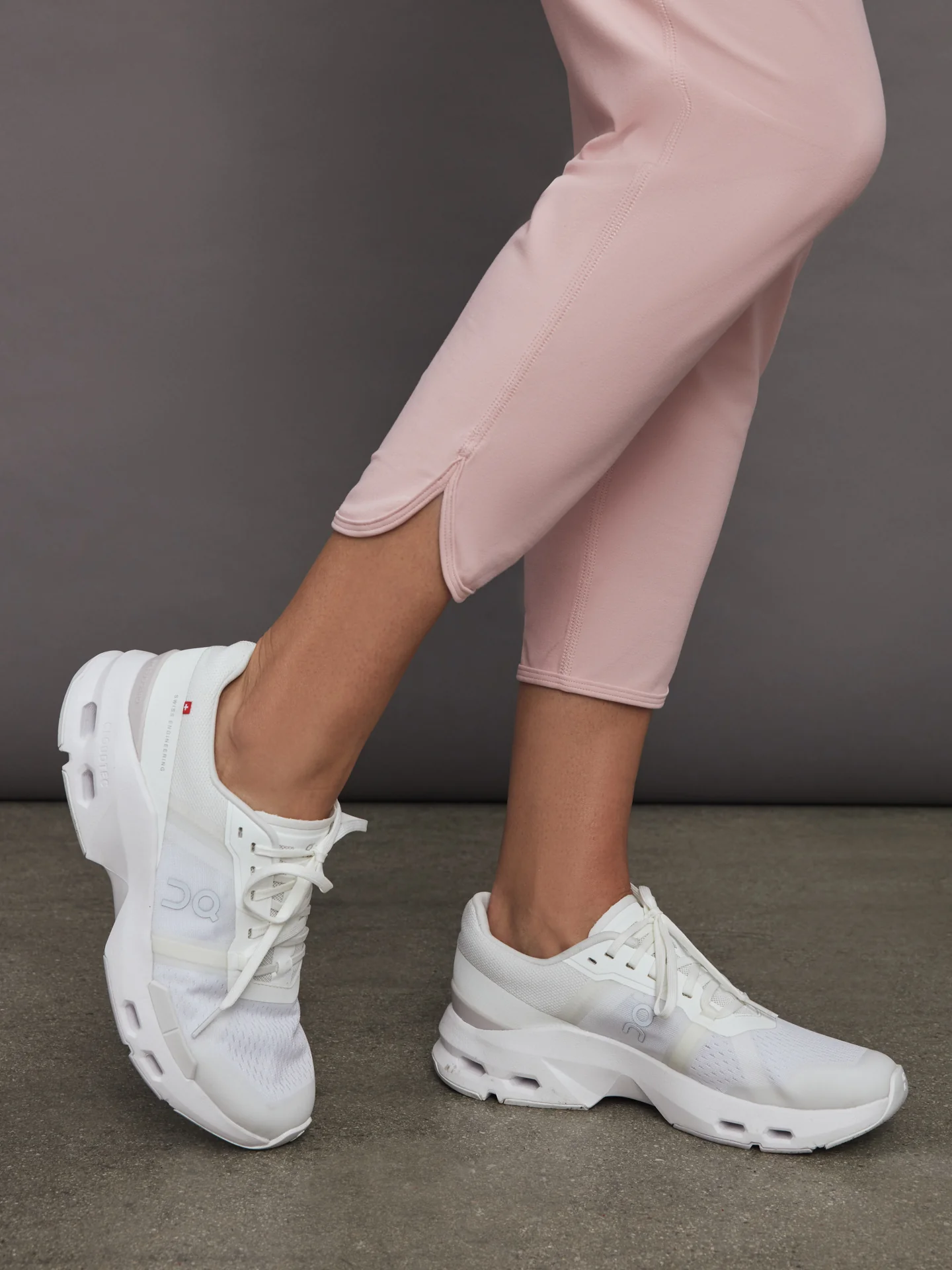Jogger in Melt - Lotus - Image 5