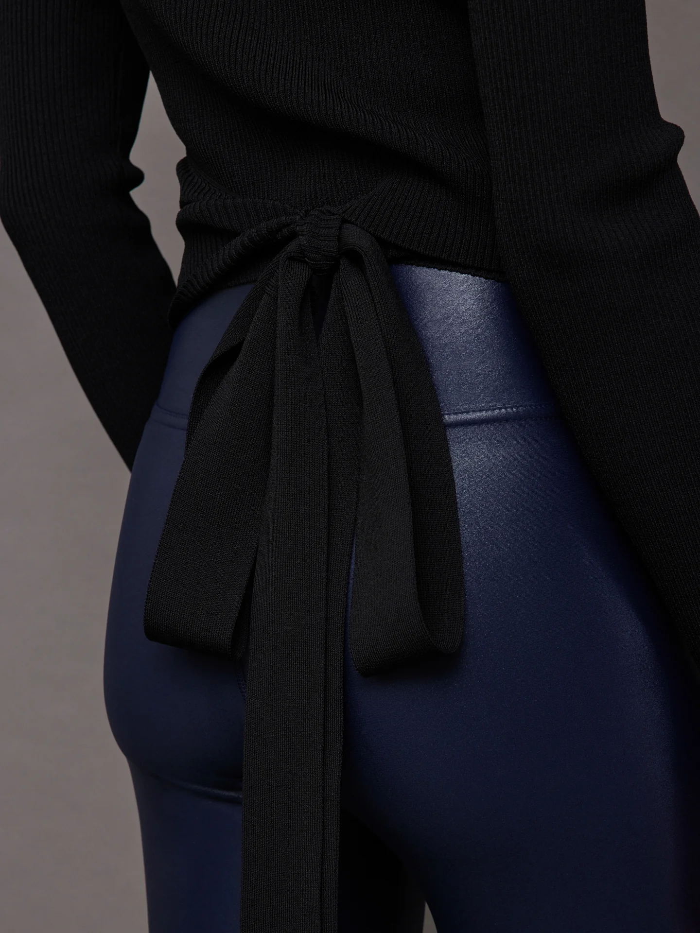 KIRA - BLACK - Image 4
