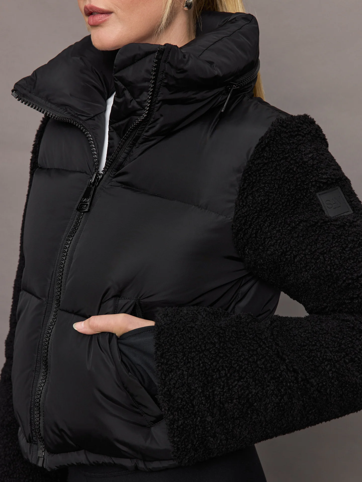 Liana - Matte Black - Image 5
