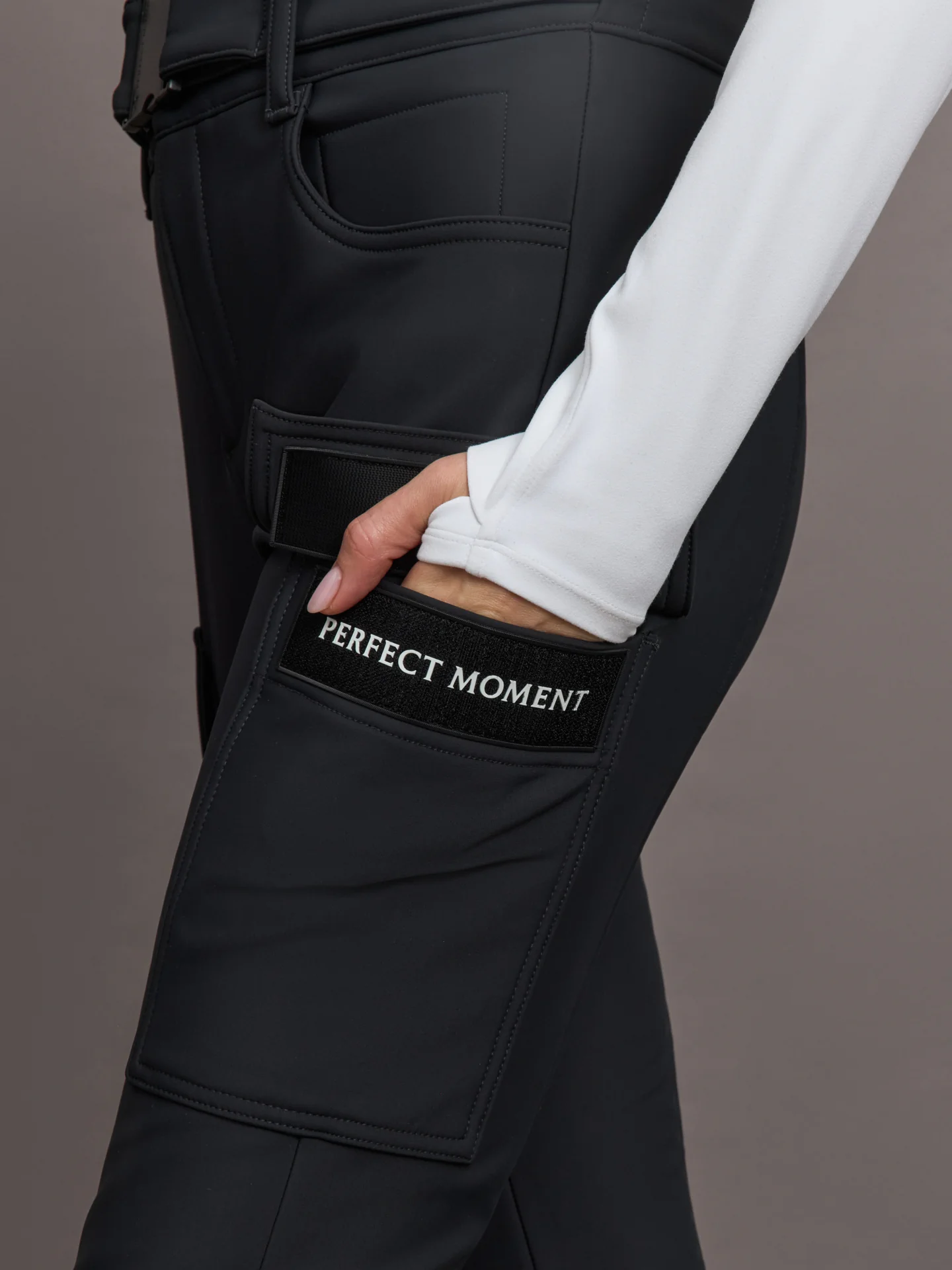 Mid Rise Cargo Ski Pant - Black - Image 7