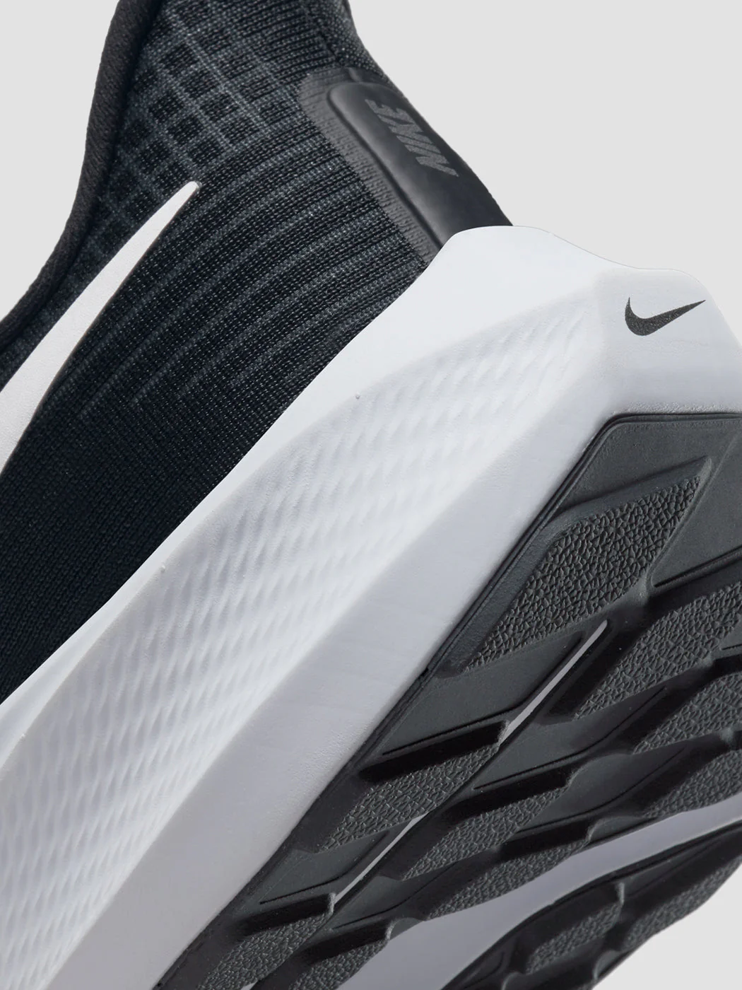 Nike Pegasus 39 - Black/White-Dk Smoke Grey - Image 4