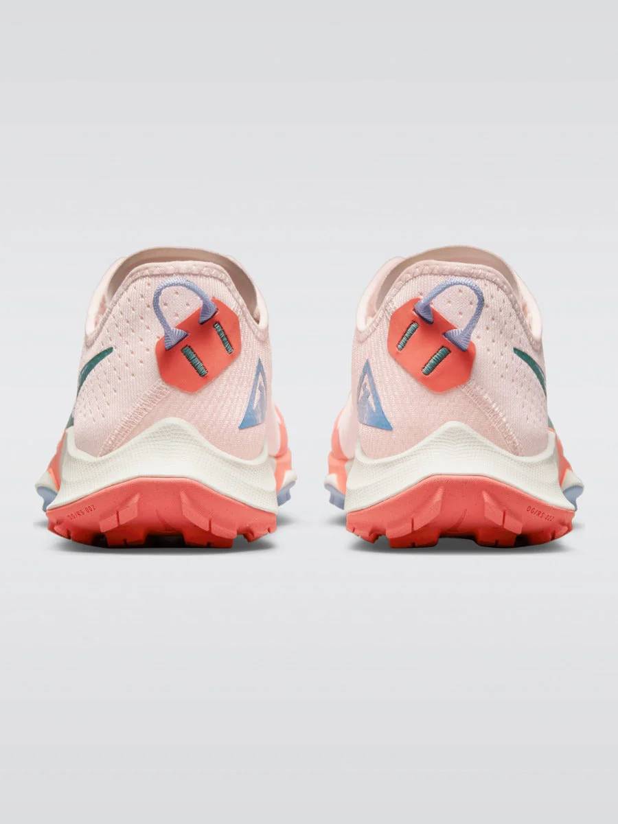 Air Zoom Terra Kiger 7 Sneaker - Light Soft Pink-Bicoastal- Magic Ember - Image 4