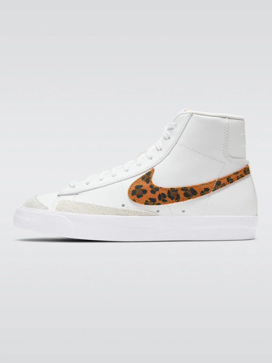 Blazer Mid '77 Se Sneaker - White/White-White-White - Image 4