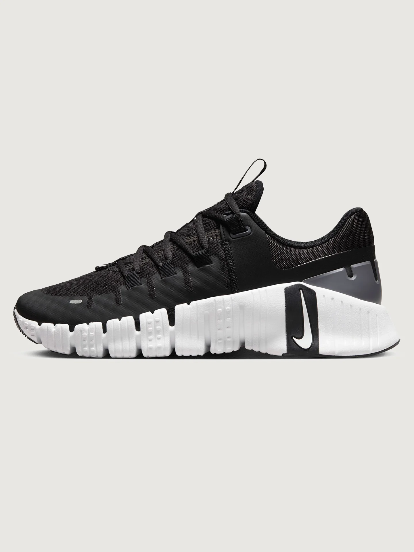 Nike Free Metcon 5 - Black/White-Anthracite - Image 2