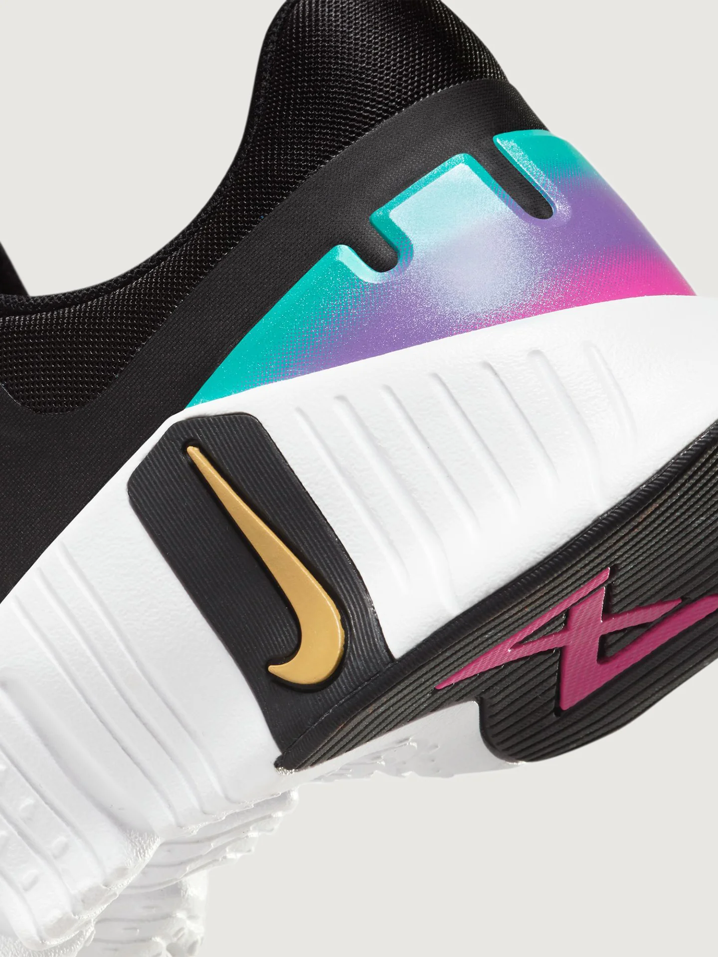 Nike Free Metcon 5 PRM - Black/Metallic Gold-White-Fireberry - Image 5