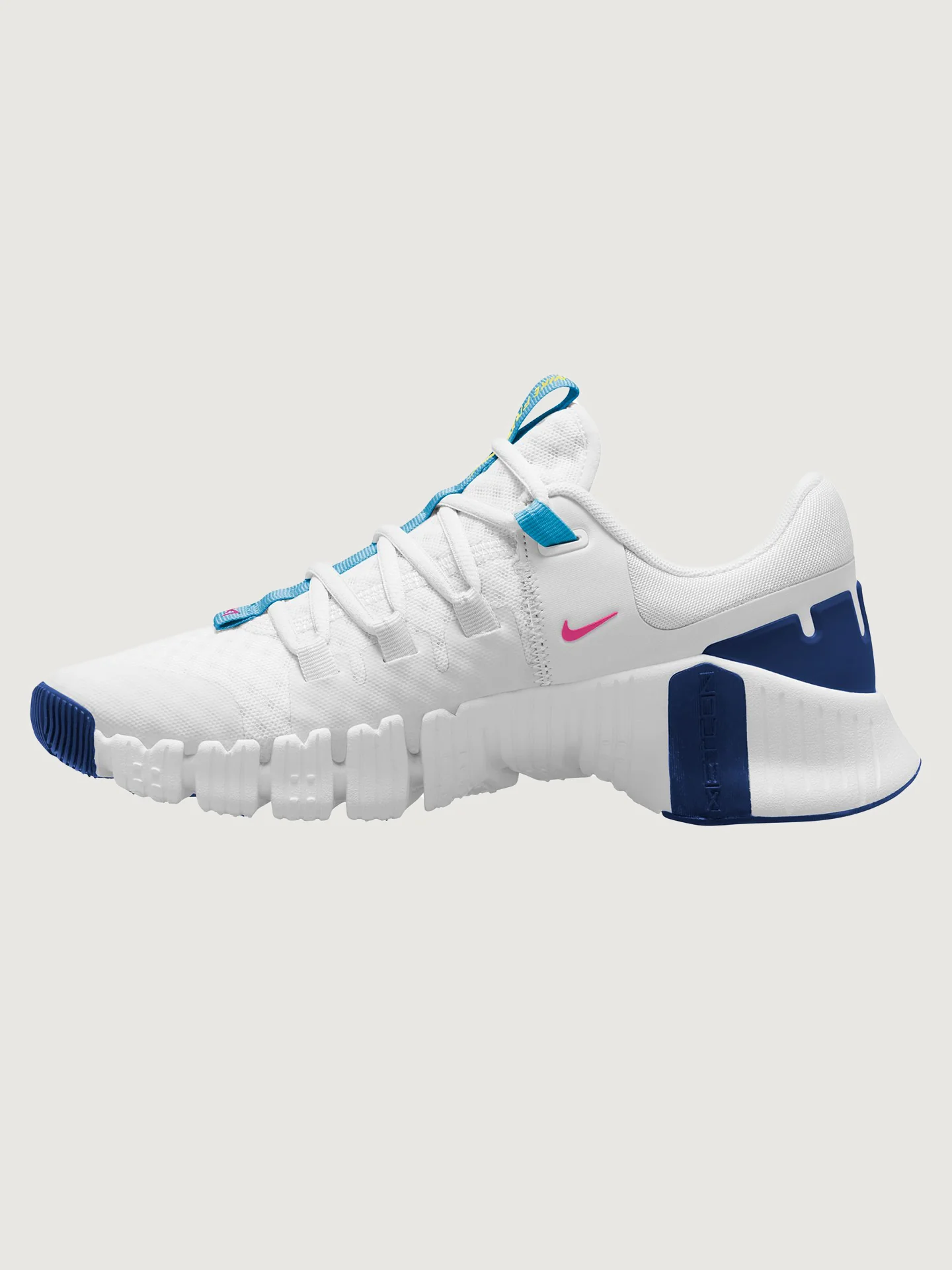 Nike Free Metcon 5 - White/Aquarius Blue-Fierce Pink - Image 2