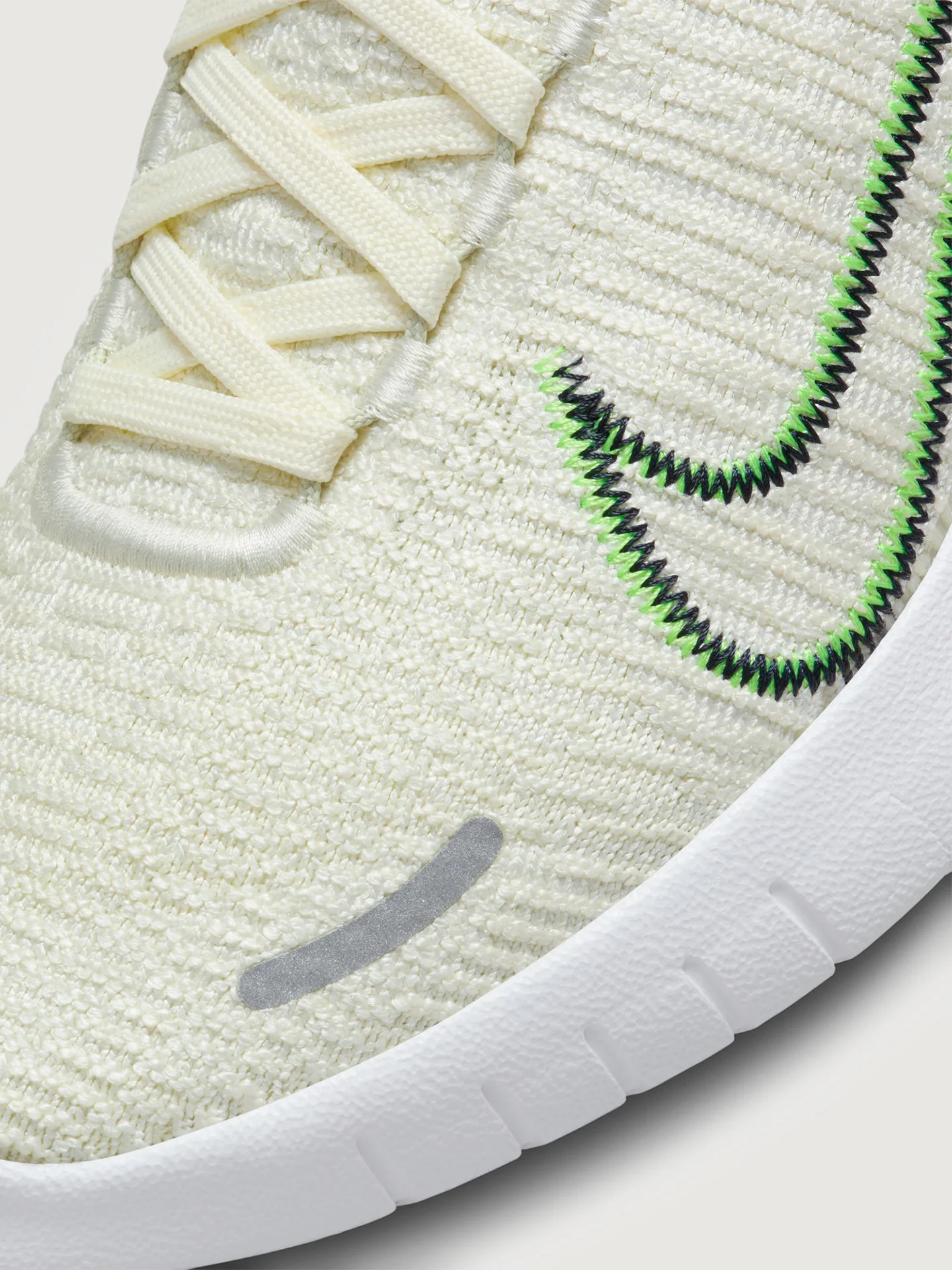 Nike Infinity Run 4 Prm - light bone/ volt-barely - Image 9