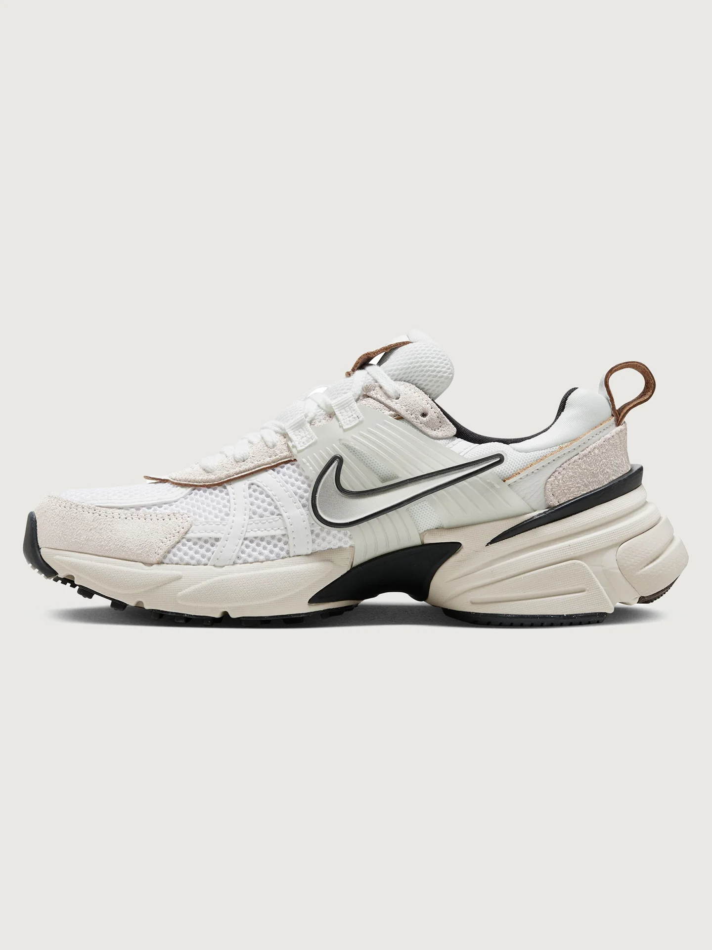 Nike V2K Run - Summit White/ Chrome / White / LT Orewood Brn - Image 5