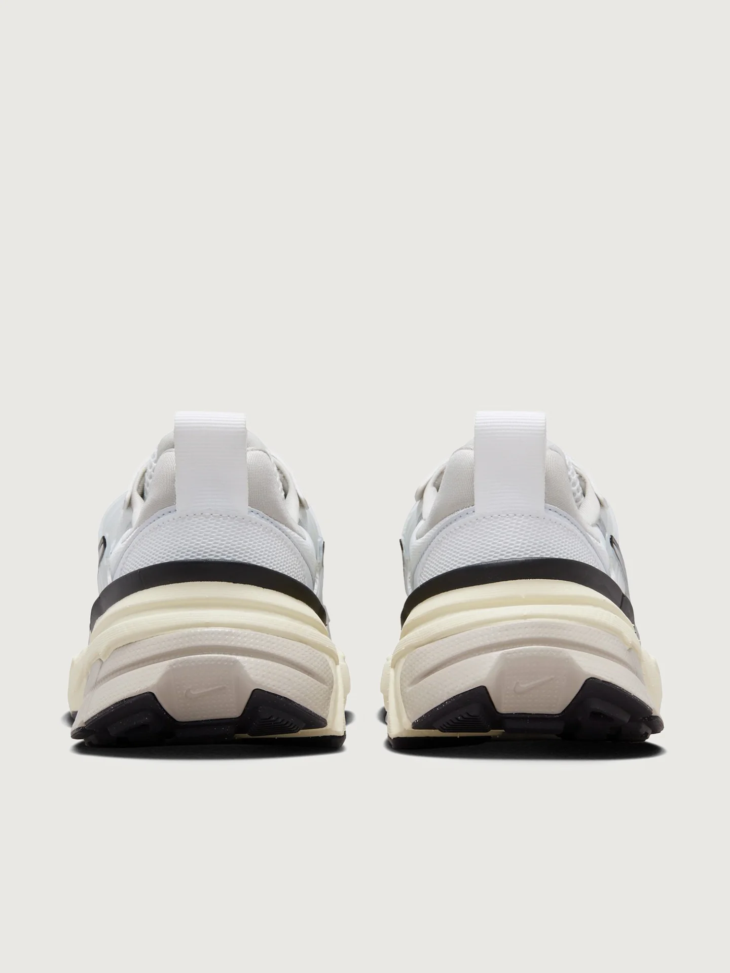 Nike V2k Run - Summit White/Metallic Silver - Image 9