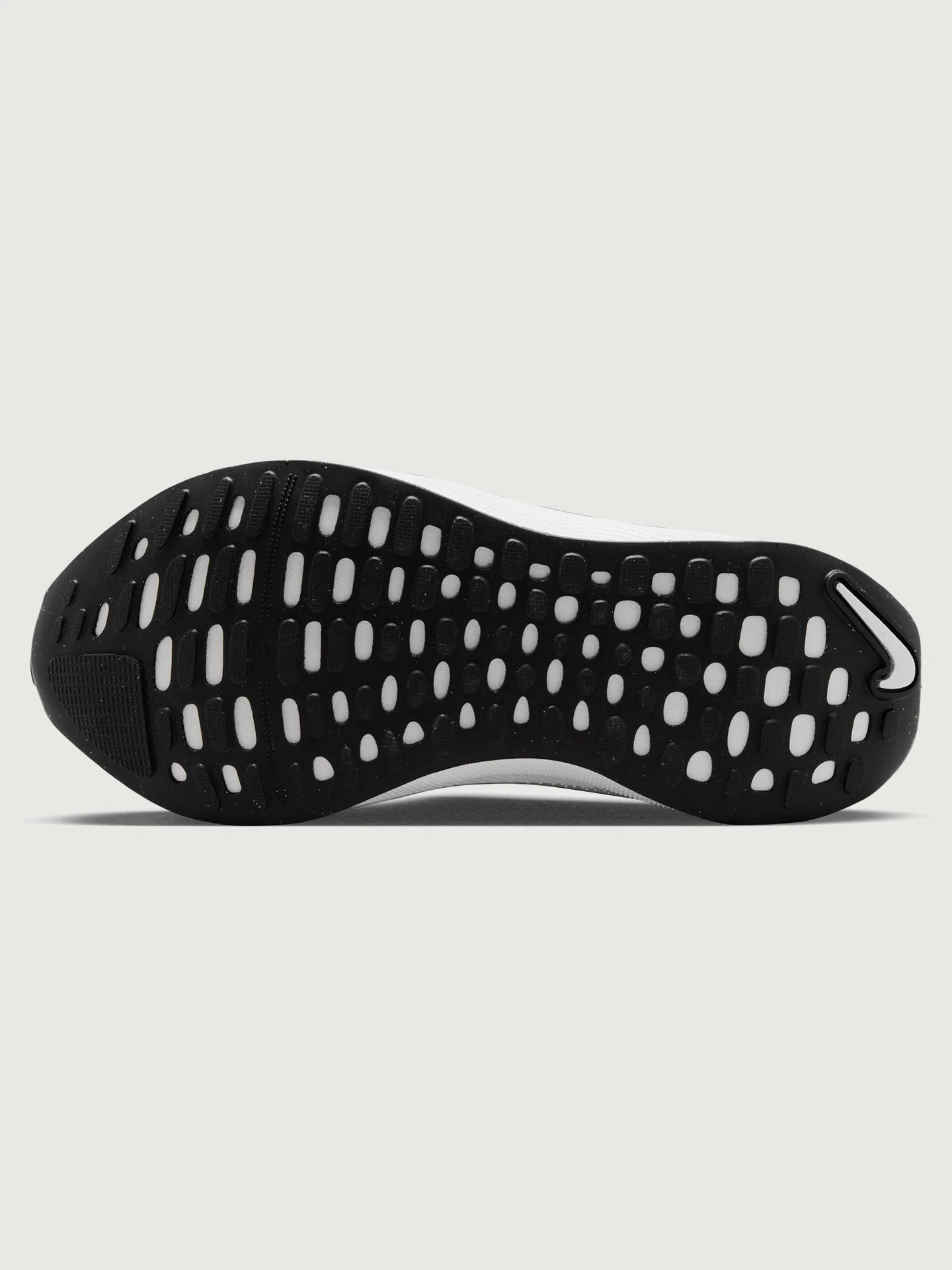 Nike Women's InfinityRN 4 - Black - Image 10
