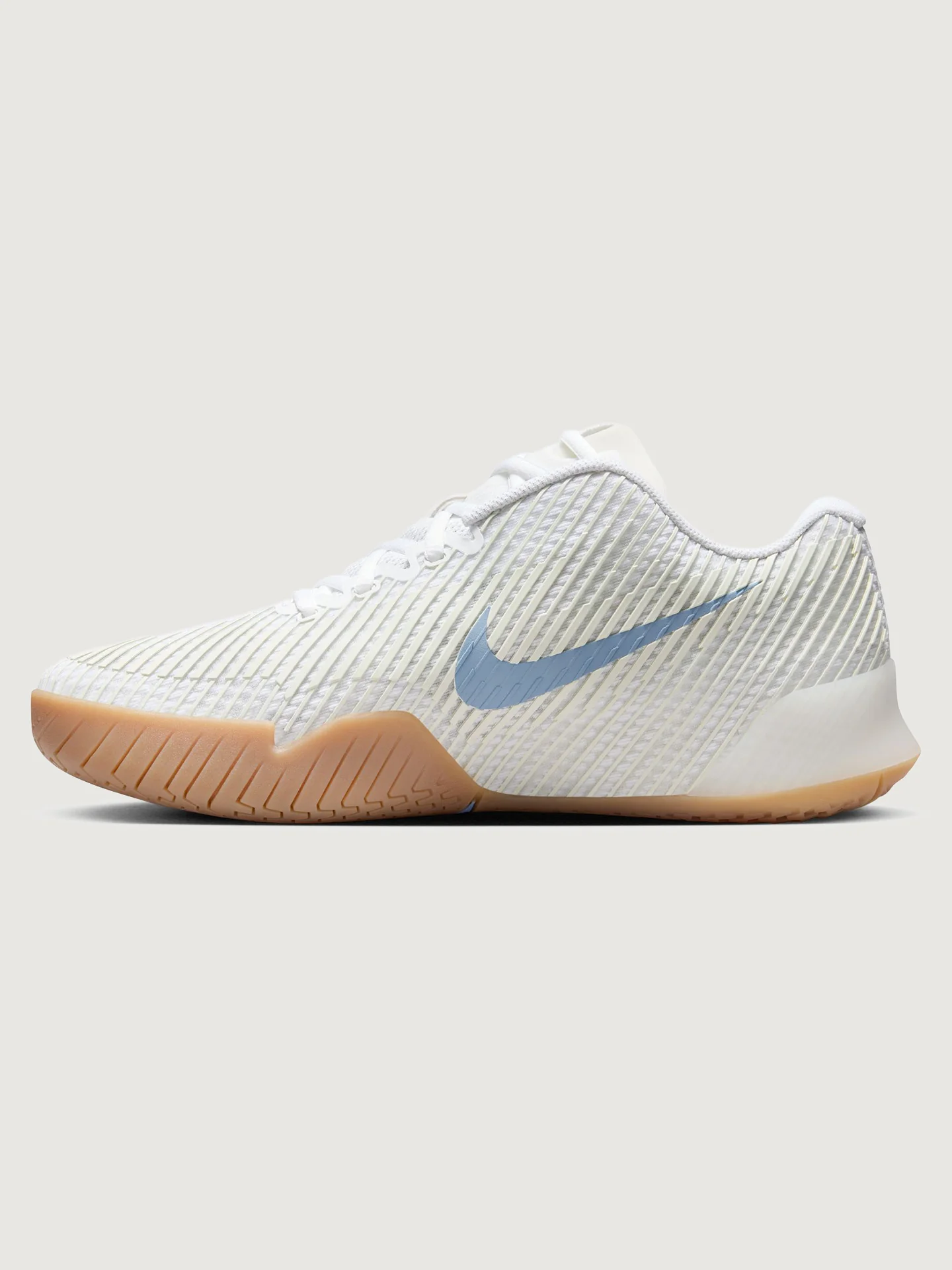 NikeCourt Air Zoom Vapor 11 - White/Light Blue-Sail-Gum- Light Brown - Image 4