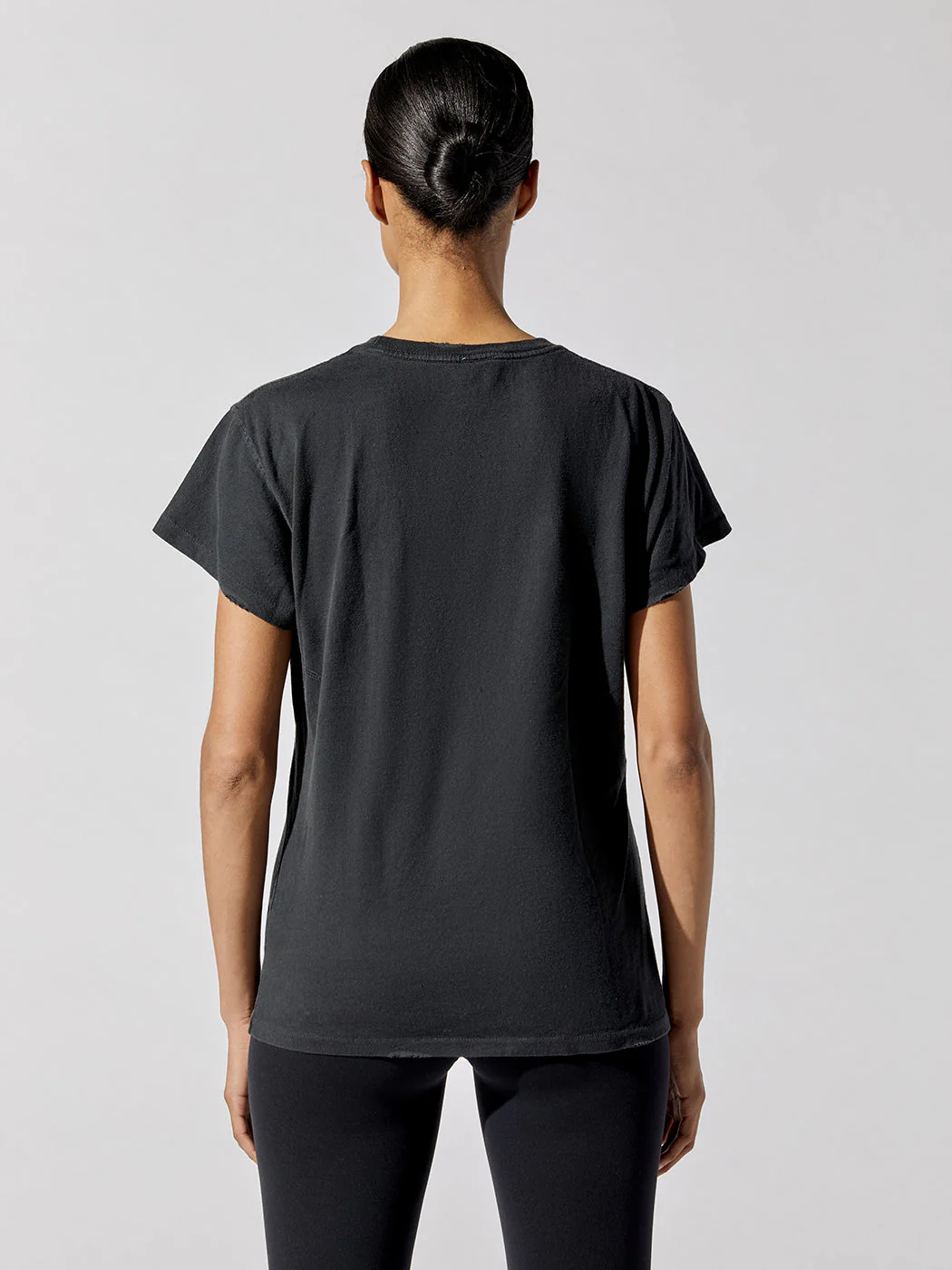 Pink Floyd 1977 Unisex Tee - Coal - Image 3