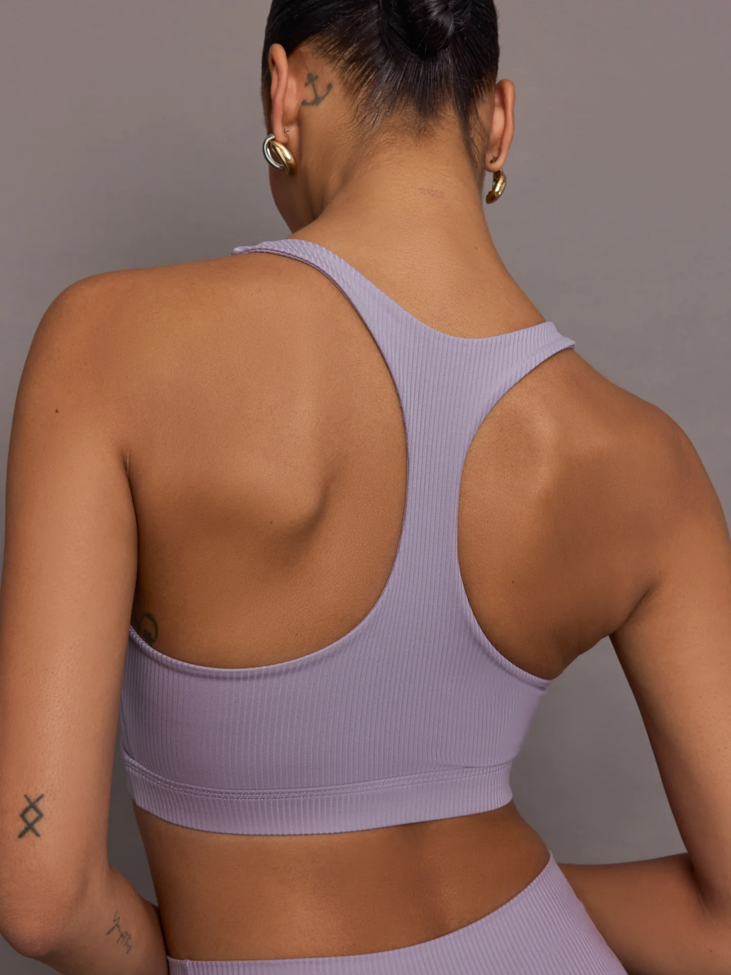 Racerback Bra in Ribbed Melt - Lavender Grey - Image 6