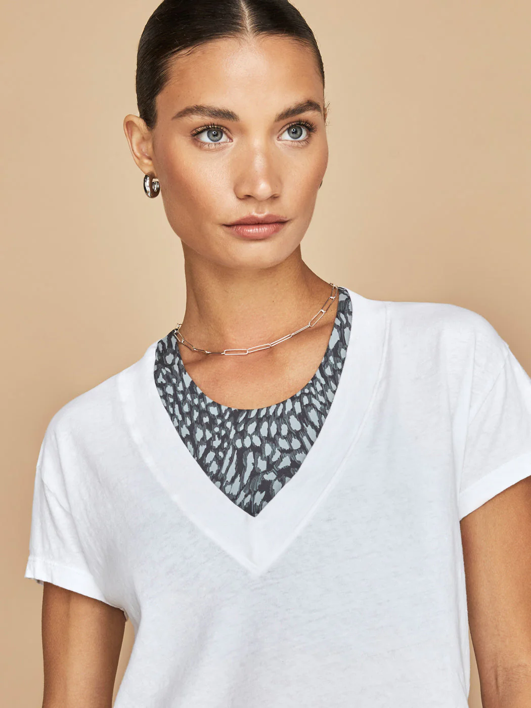 Alanis Recycled Cotton V Neck Tee - White - Image 3