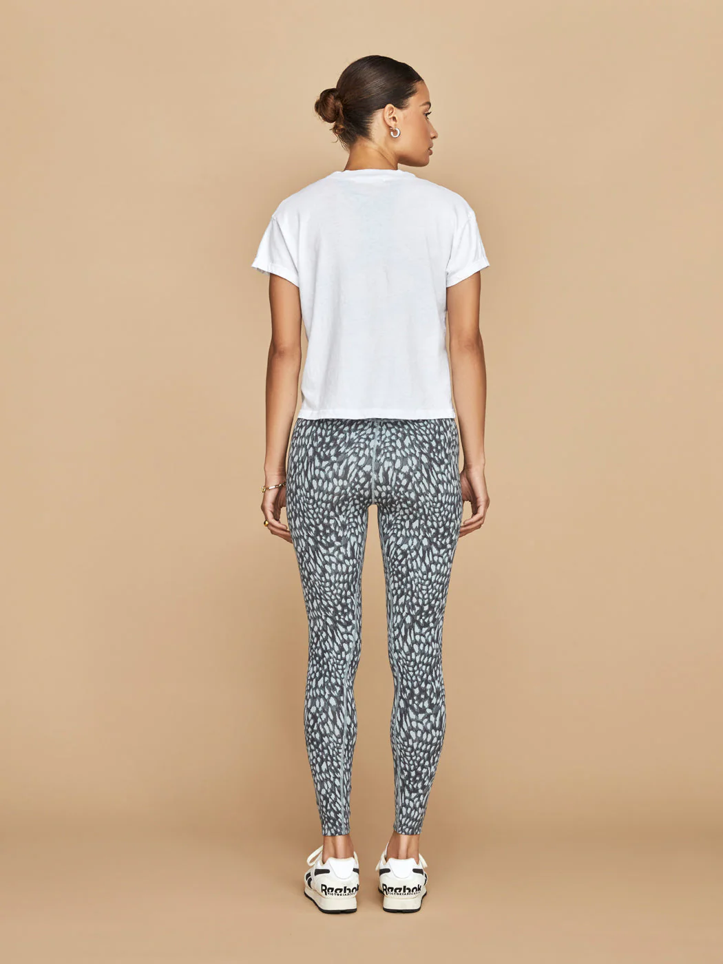 Alanis Recycled Cotton V Neck Tee - White - Image 6