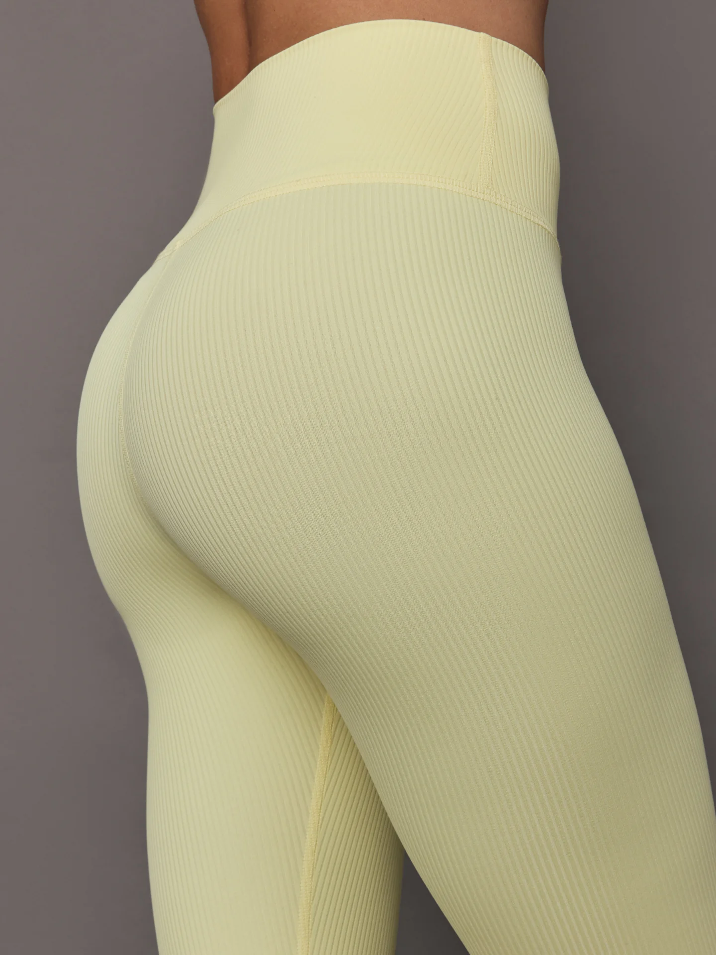 High Rise Legging in Ribbed Melt - Pastel Yellow - Image 5