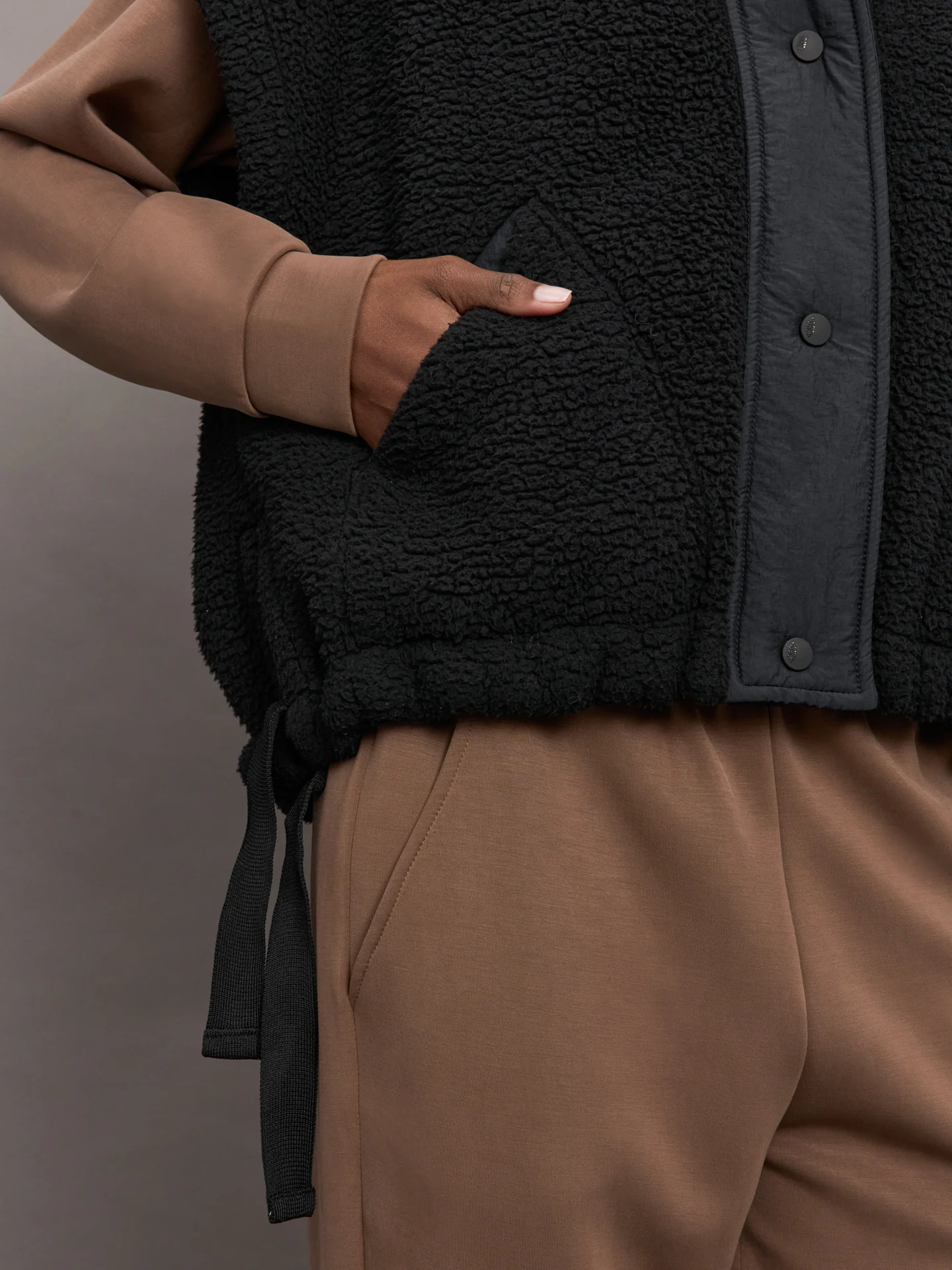 Scout it Out Fleece Vest - Black - Image 6