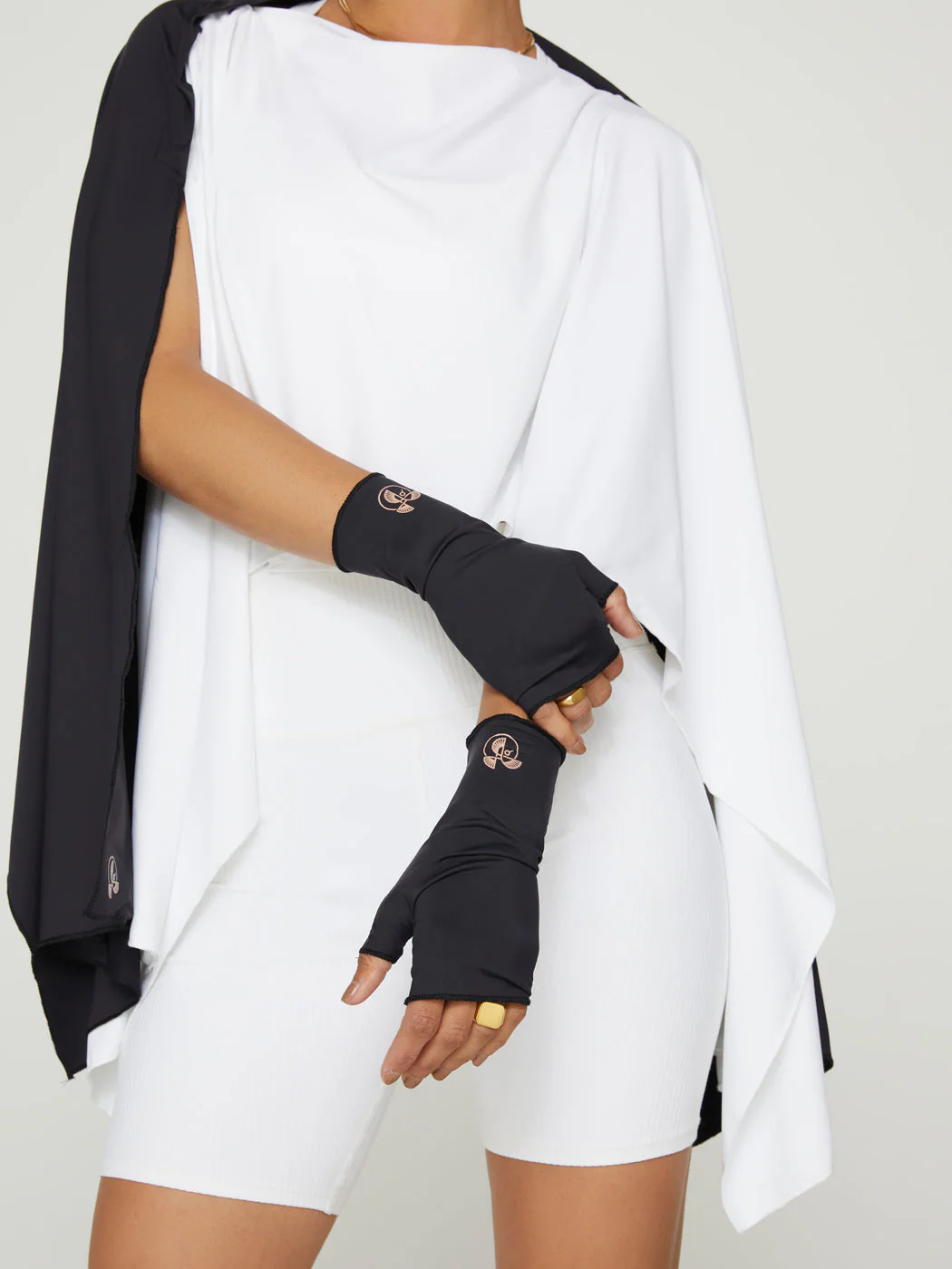 Shortie Gloves - Black - Image 2