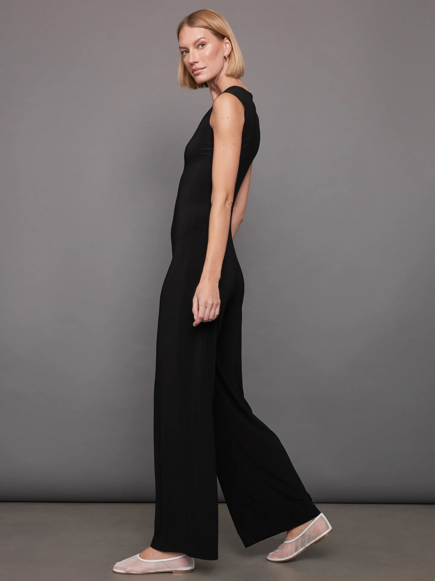 Sleeveless Jumpsuit - Black - Image 3