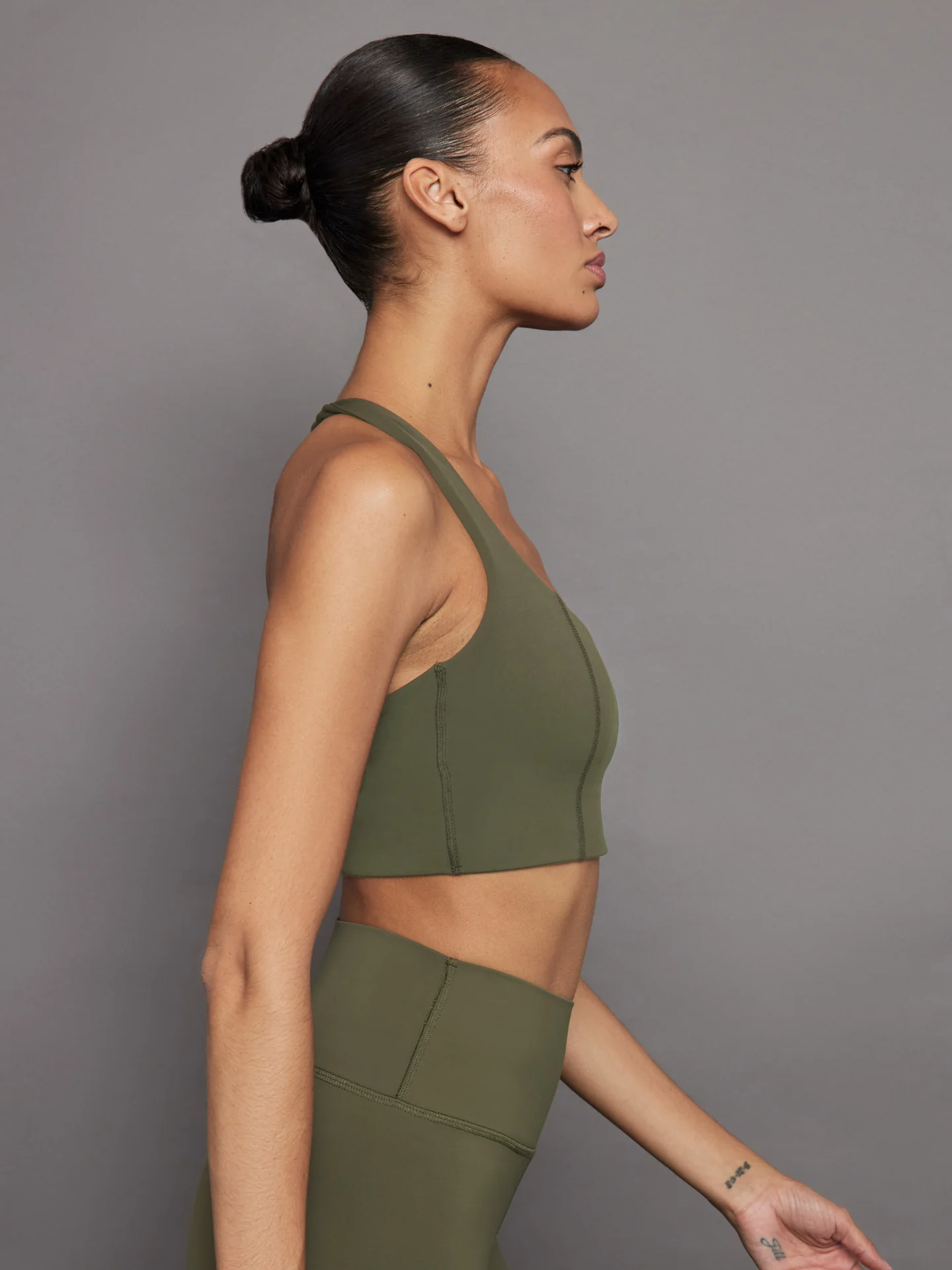 T Back Bra in Diamond Compression - Olive - Image 3