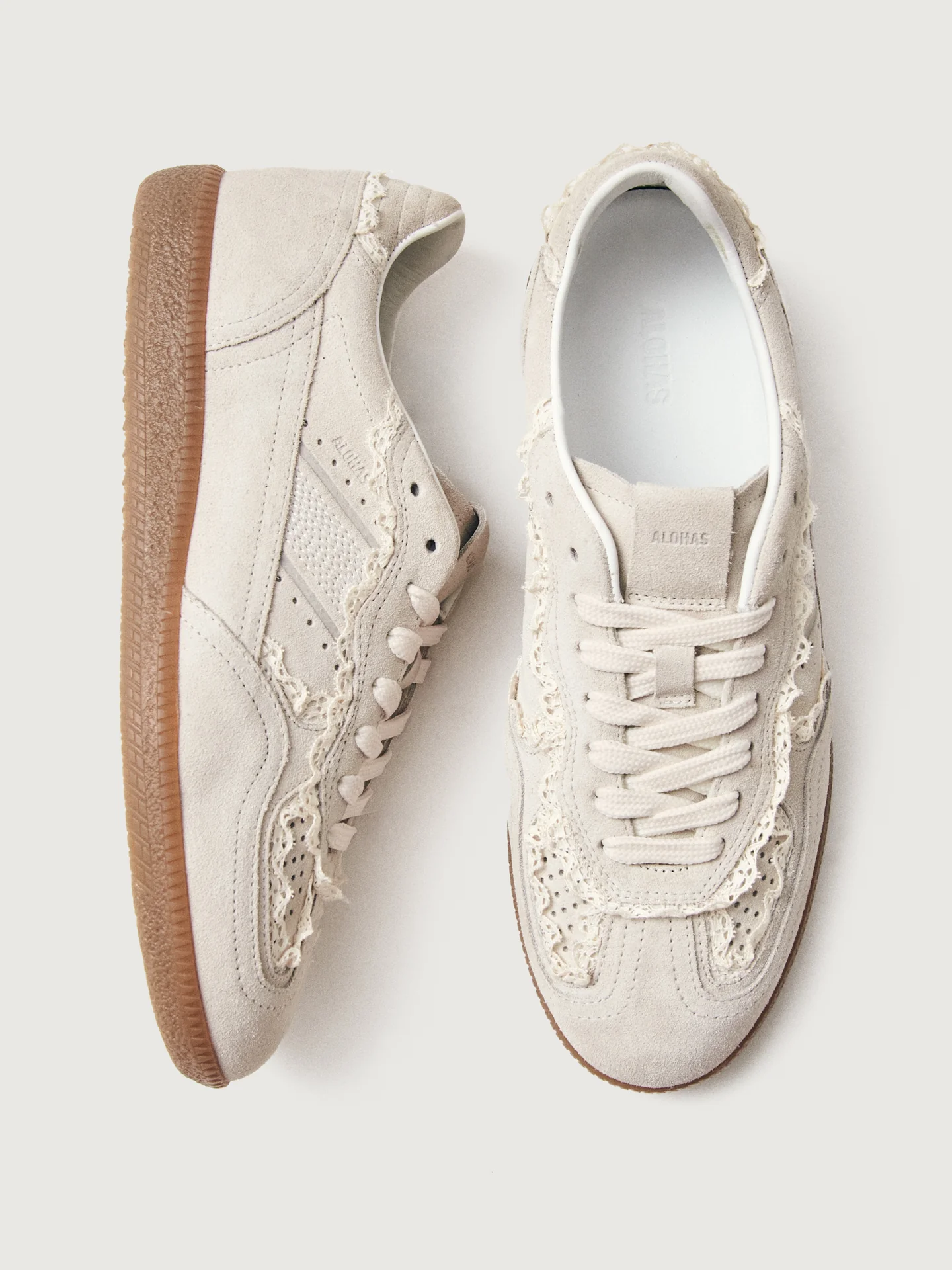 tb.490 - Crochet Cream Leather - Image 2