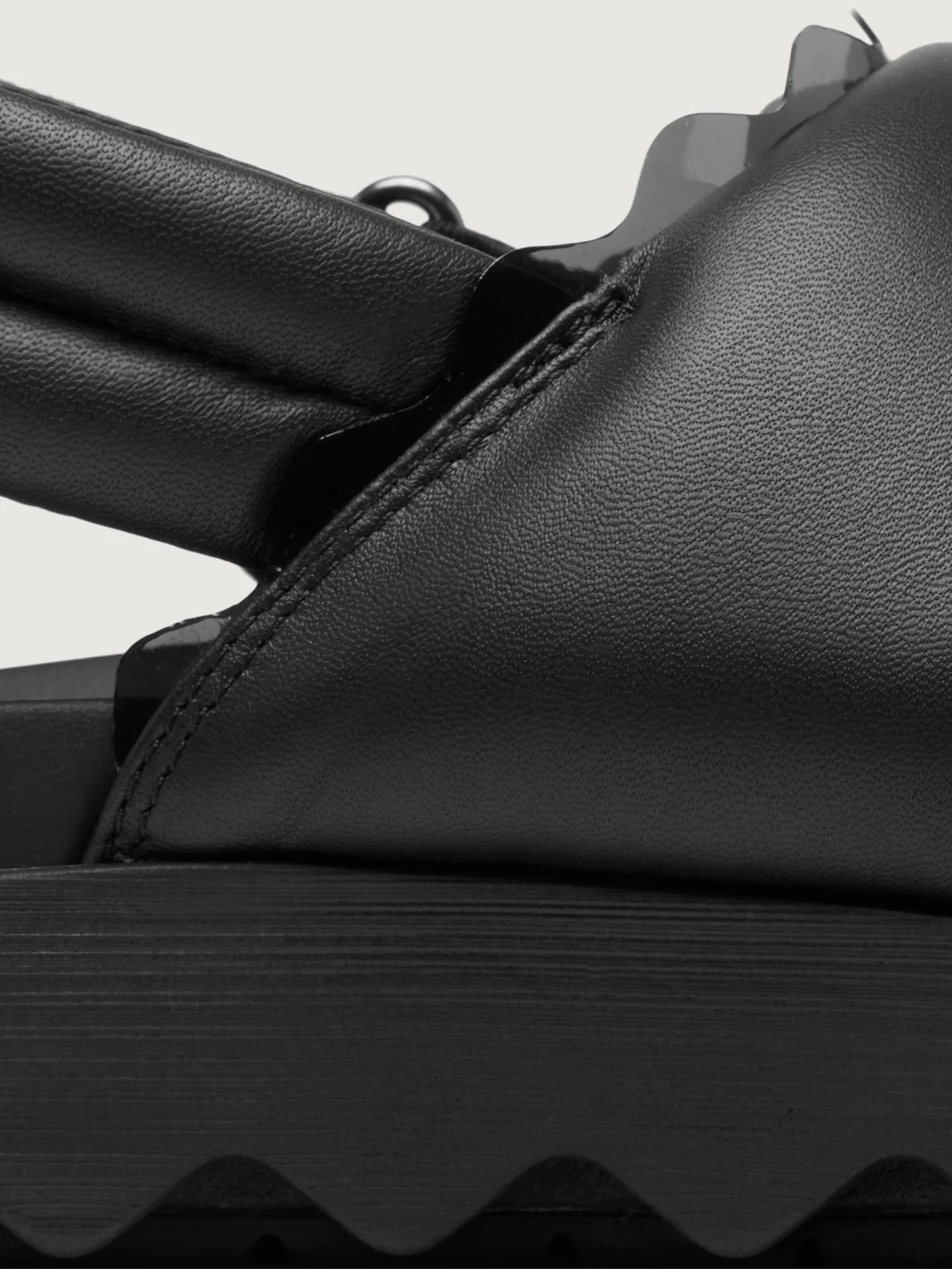 Vibe Slingback - Black - Image 7