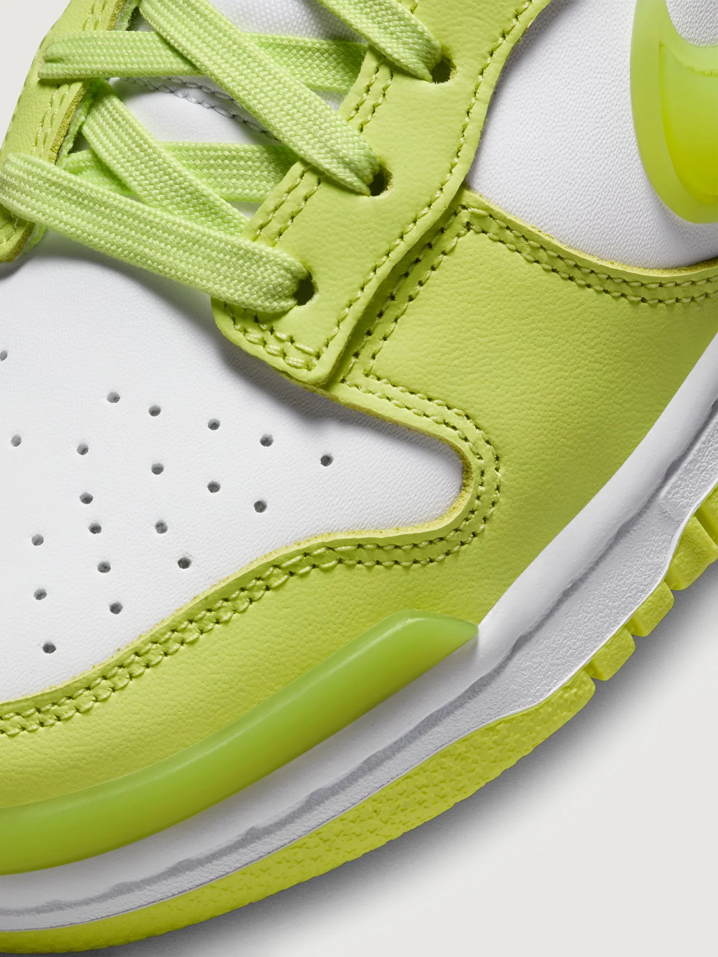 W Nike Dunk Low Twist - LT Lemon Twist/LT Lemon Twist-White - Image 3