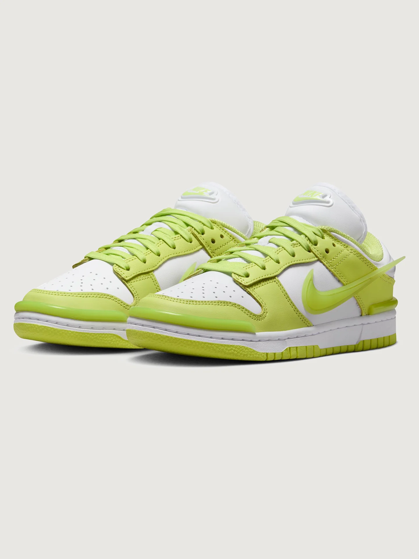 W Nike Dunk Low Twist - LT Lemon Twist/LT Lemon Twist-White - Image 5