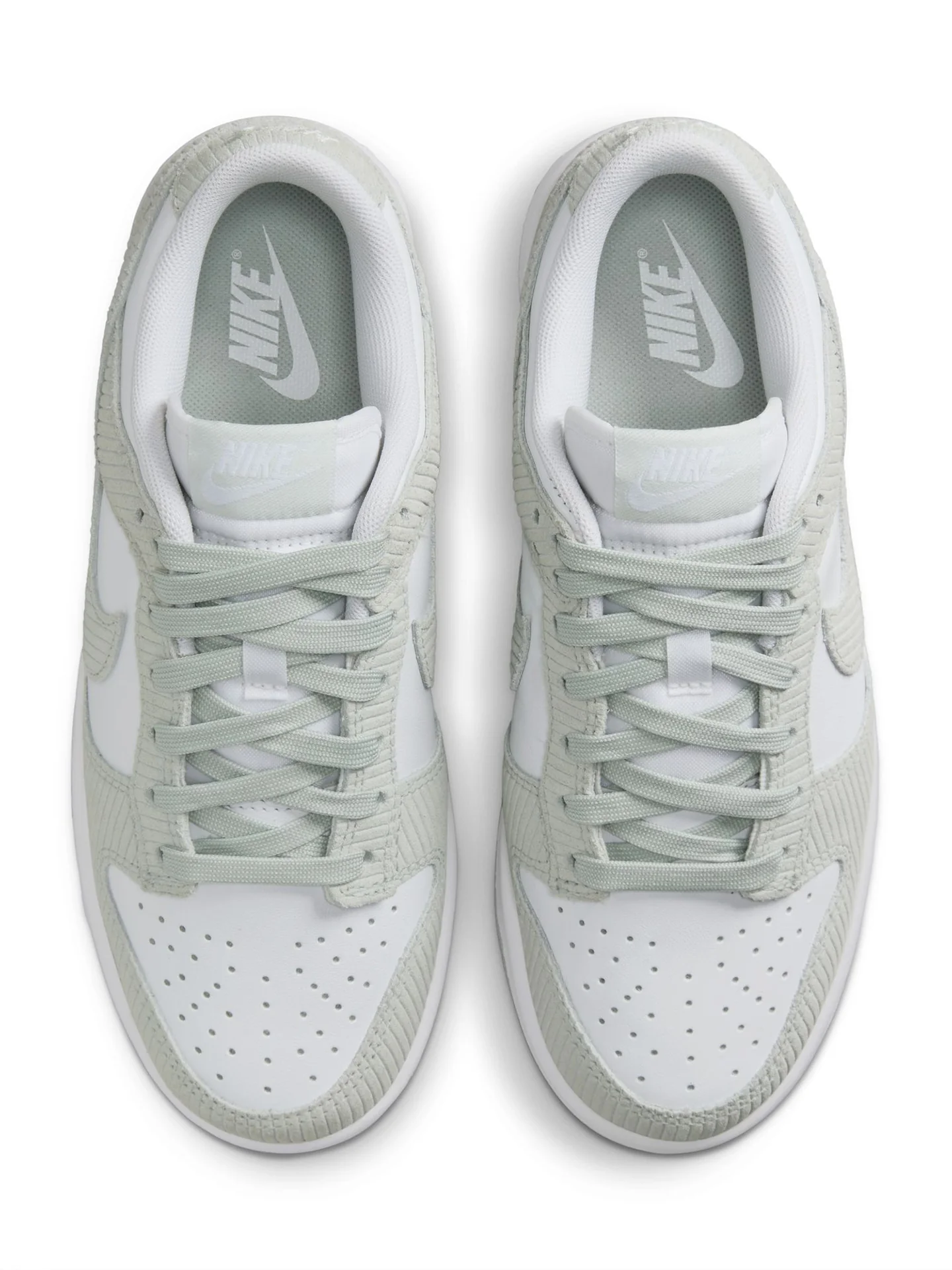 W NIKE DUNK LOW - WHITE/LIGHT SILVER - Image 4