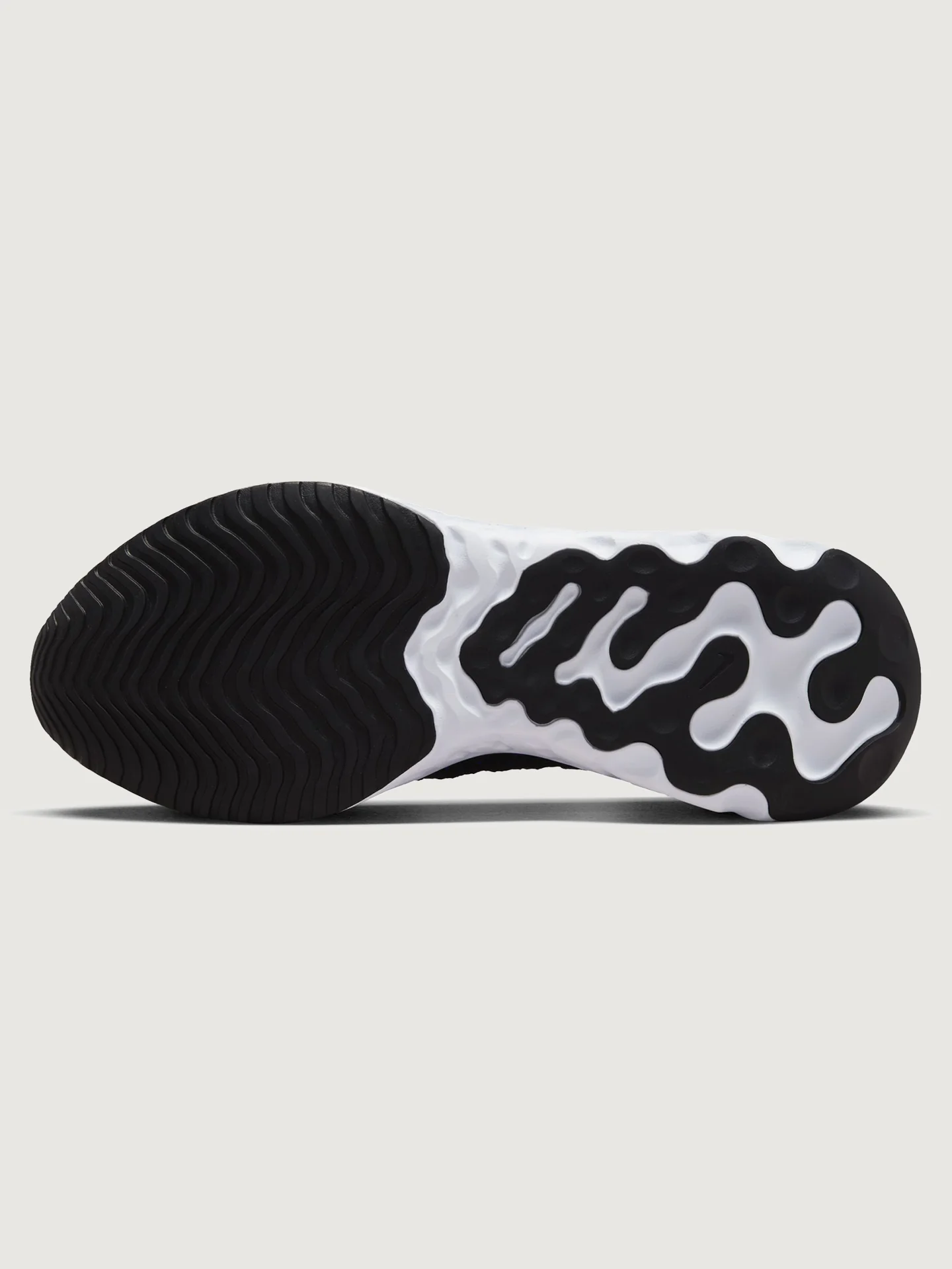 W NIKE REACT PHANTOM RUN FK 2 - Black/Bright Crimson-Hyper Pink - Image 8