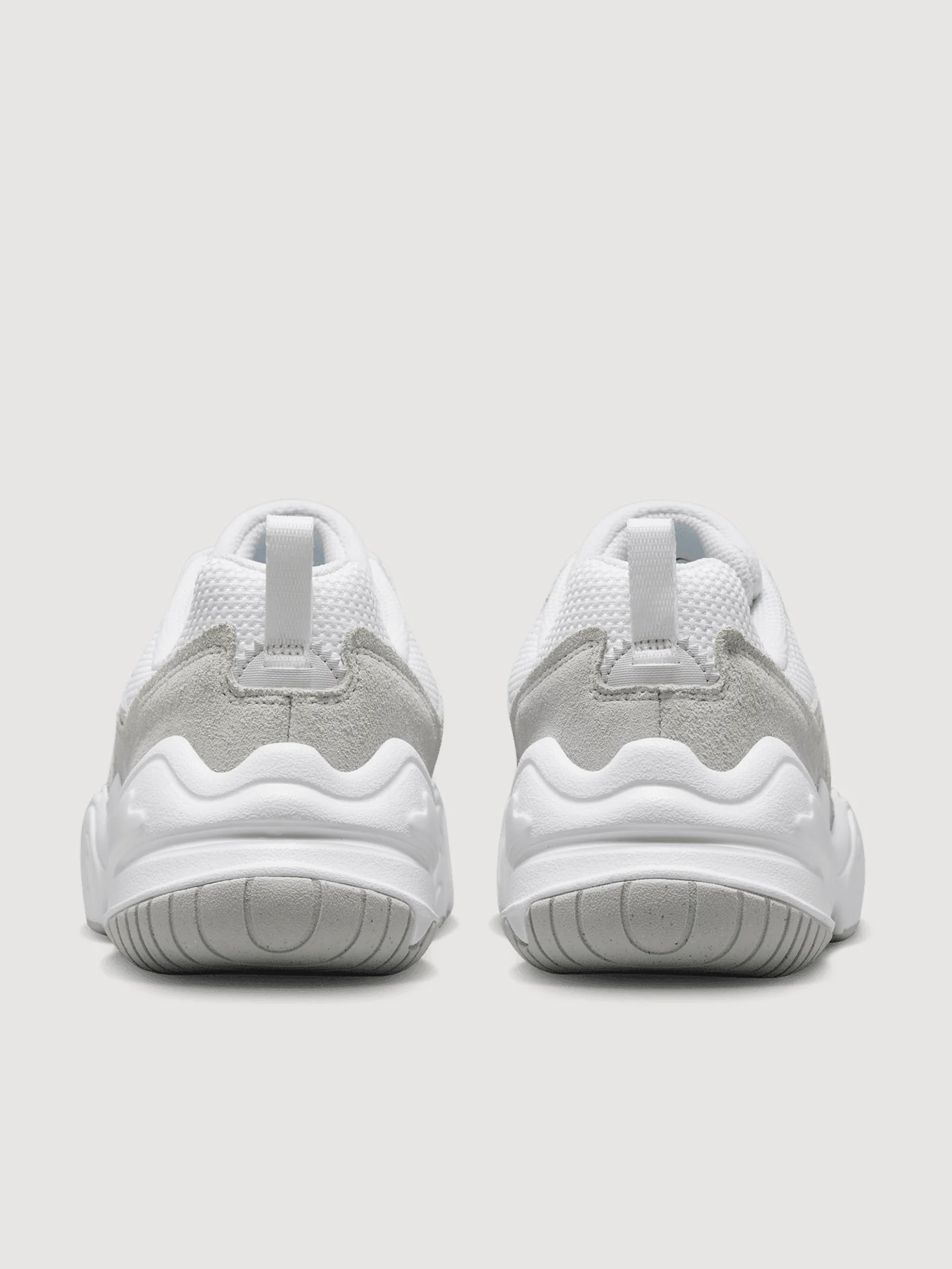 W NIKE TECH HERA - WHITE/WHITE-SUMMIT WHITE-PHOTON DUST - Image 5