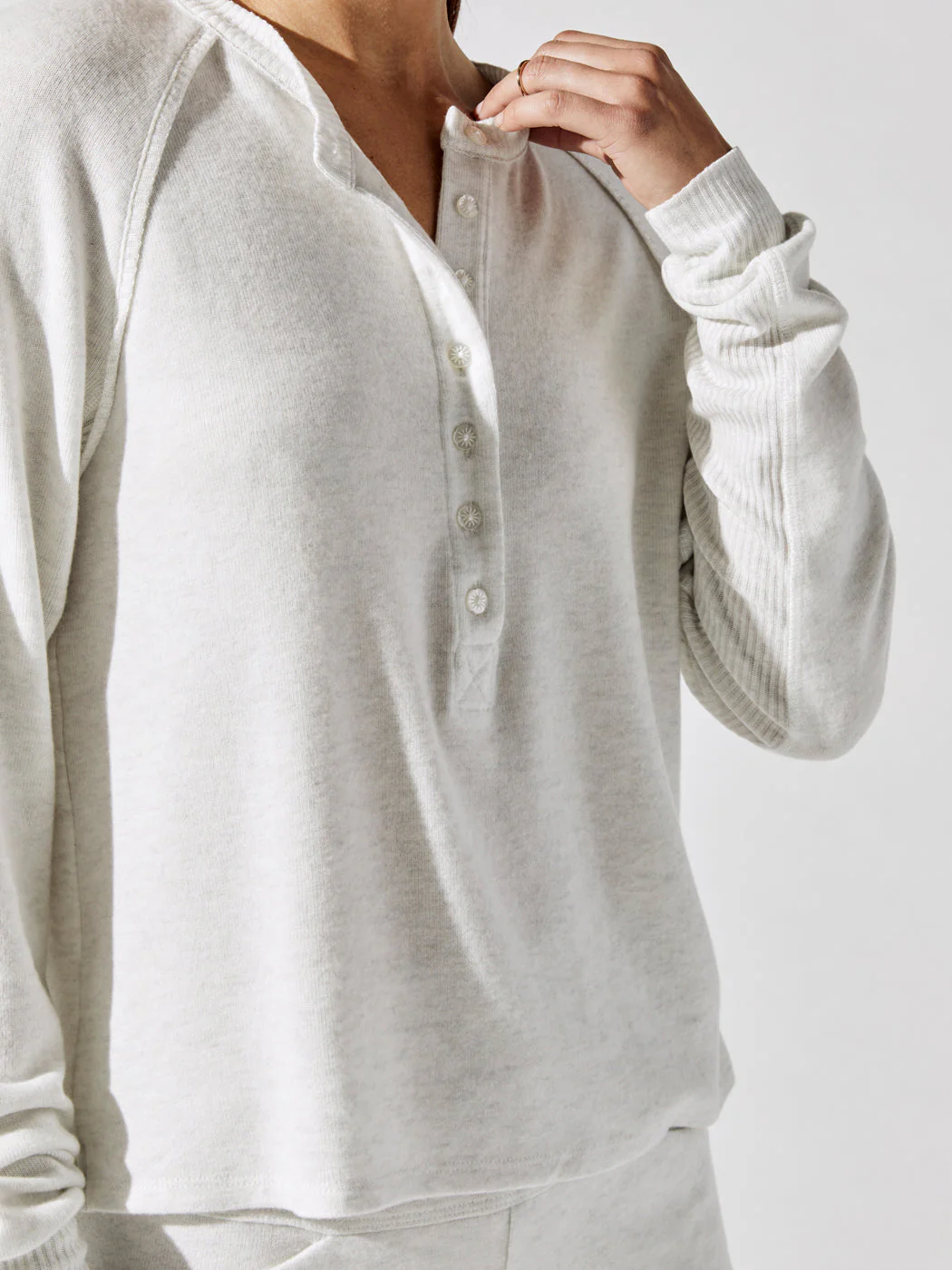 Wander Henley - Oatmeal - Image 5