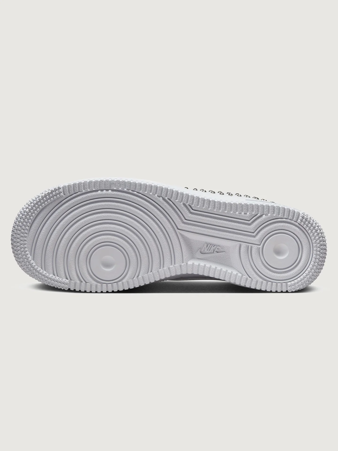 Wmns Air Force 1 '07 - White/Chrome-Metallic Silver - Image 10